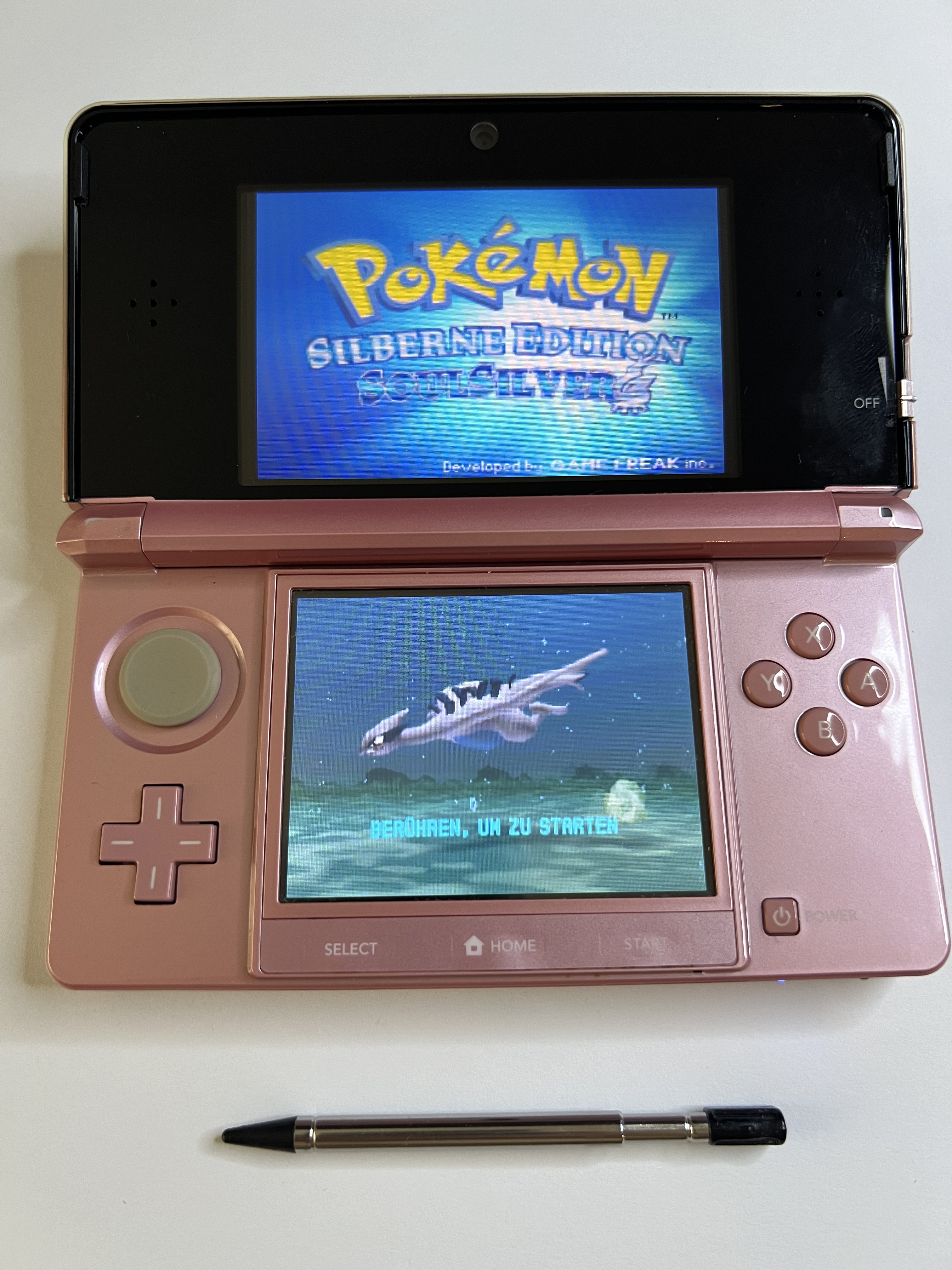 Nintendo 3DS Konsole in rosa pink mit 128GB, Pokemon Bank, Poke Mover & vielen Extras