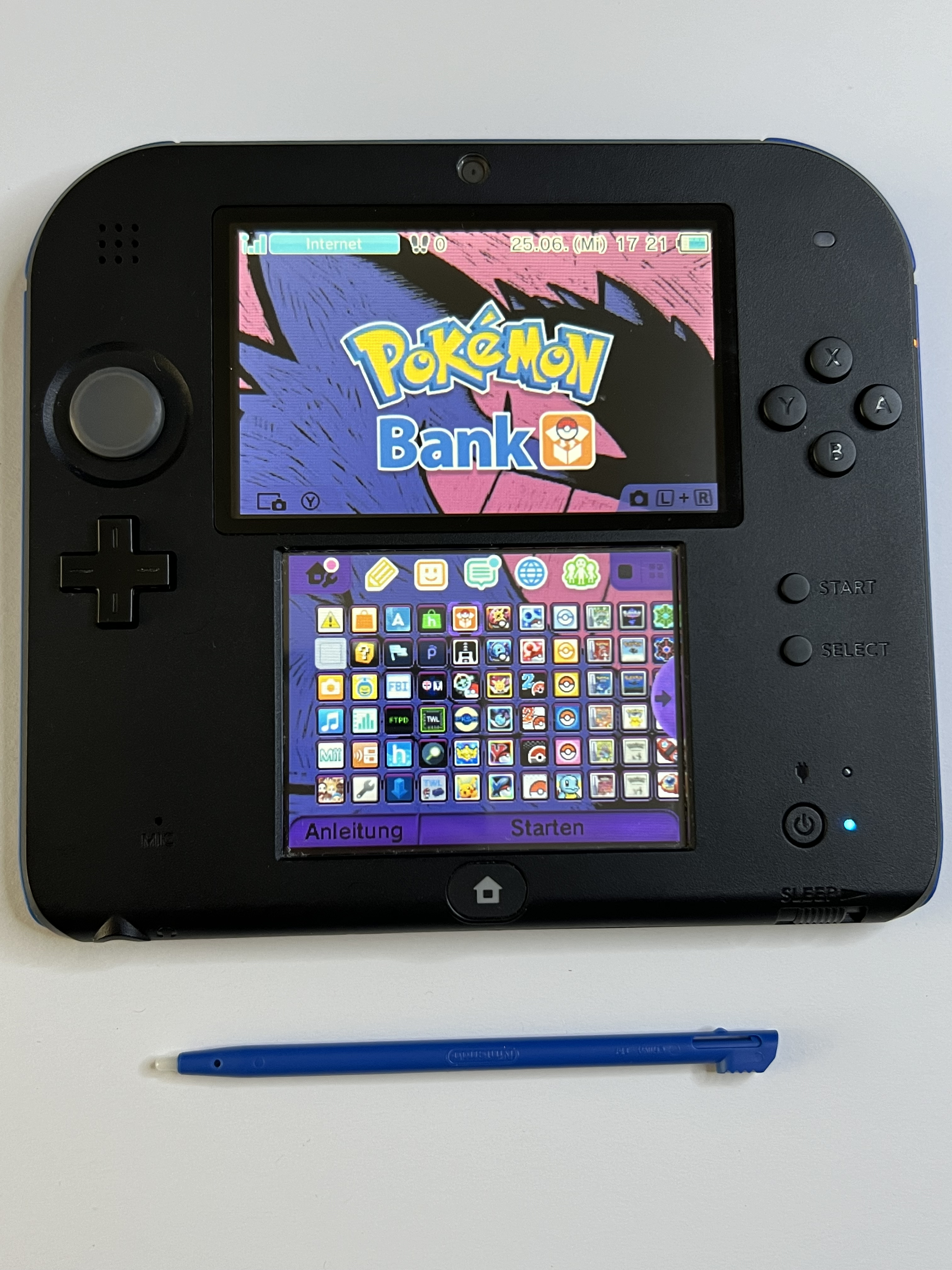 Nintendo 2DS Konsole schwarz blau CIB in OVP mit 128GB, Pokemon Bank, Poke Mover & vielen Extras