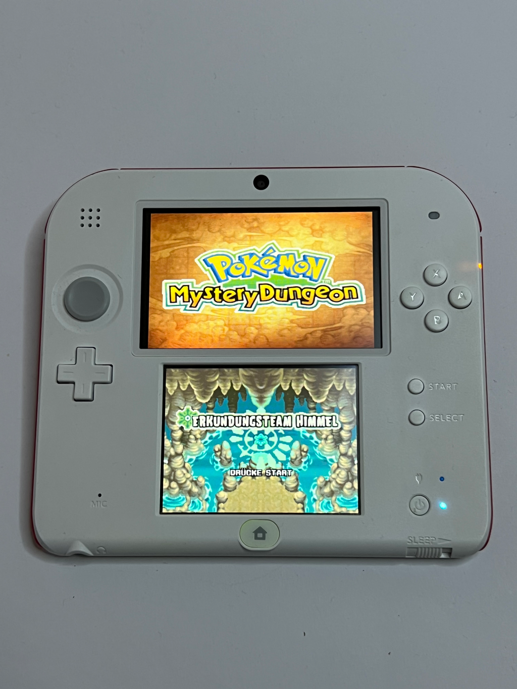 Nintendo 2DS Konsole weiß rot mit 128GB, Pokemon Bank, Poke Mover & vielen Extras
