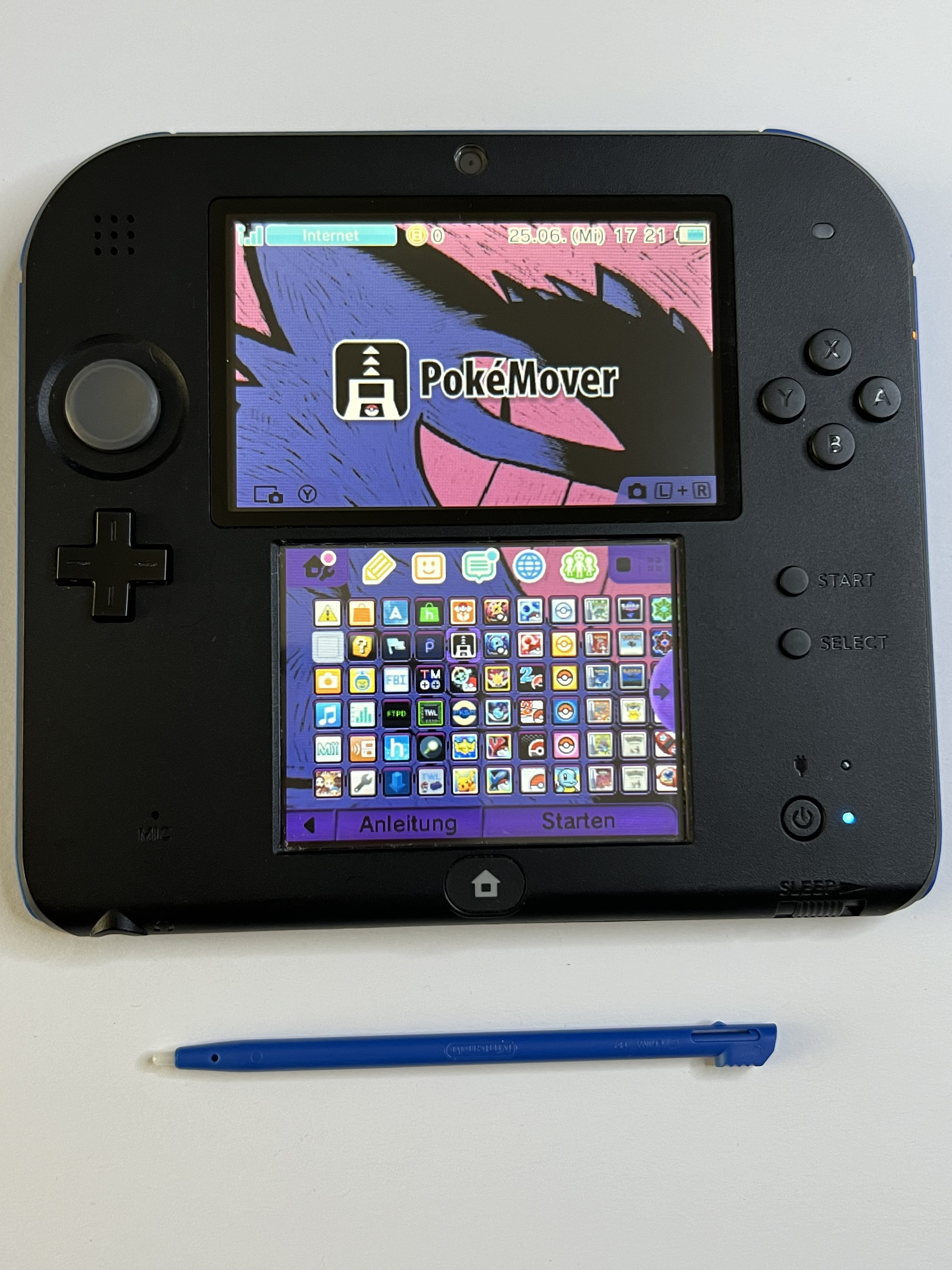 Nintendo 2DS Konsole schwarz blau CIB in OVP mit 128GB, Pokemon Bank, Poke Mover & vielen Extras