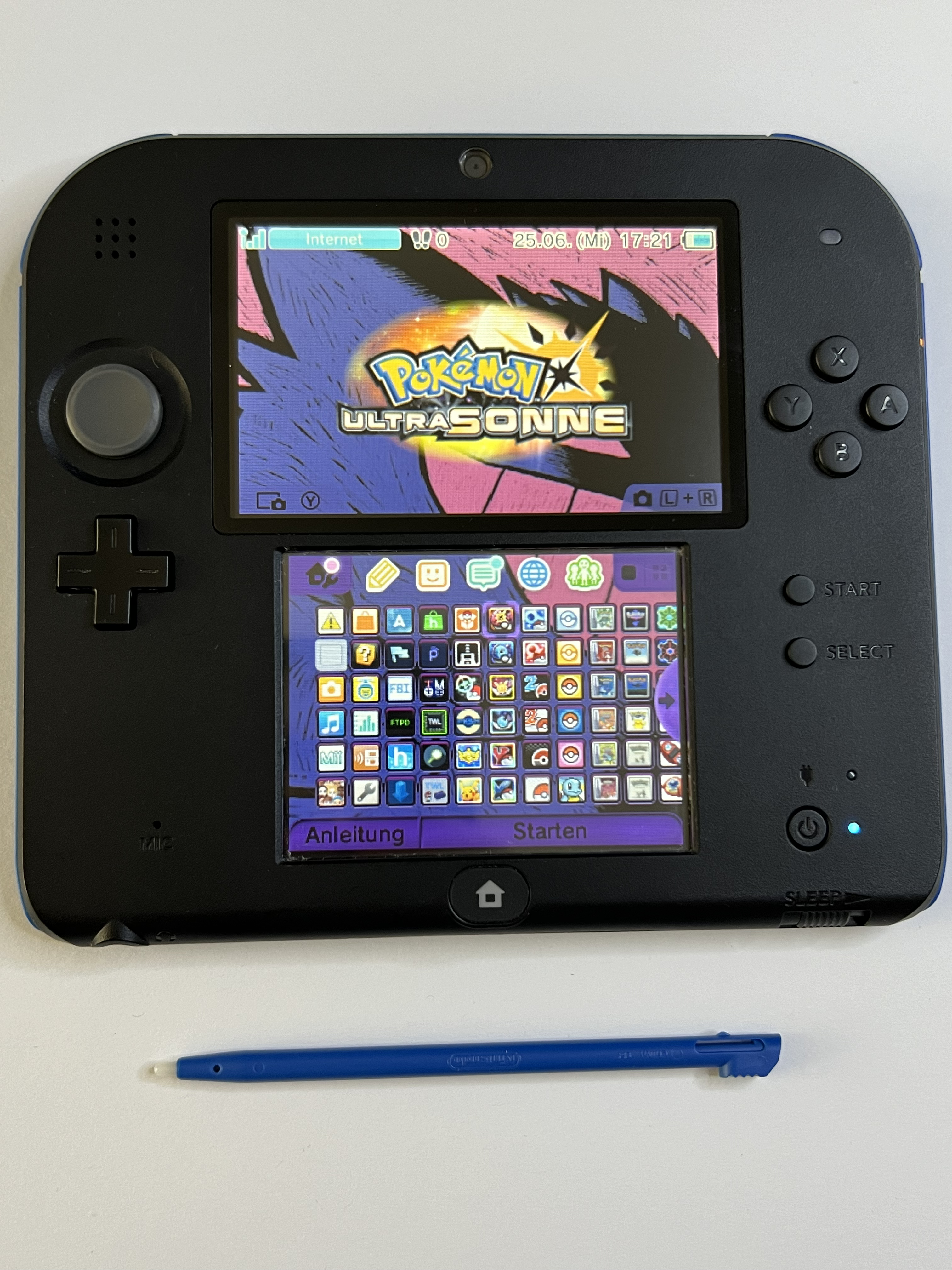 Nintendo 2DS Konsole schwarz blau mit 128GB, Pokemon Bank, Poke Mover & vielen Extras