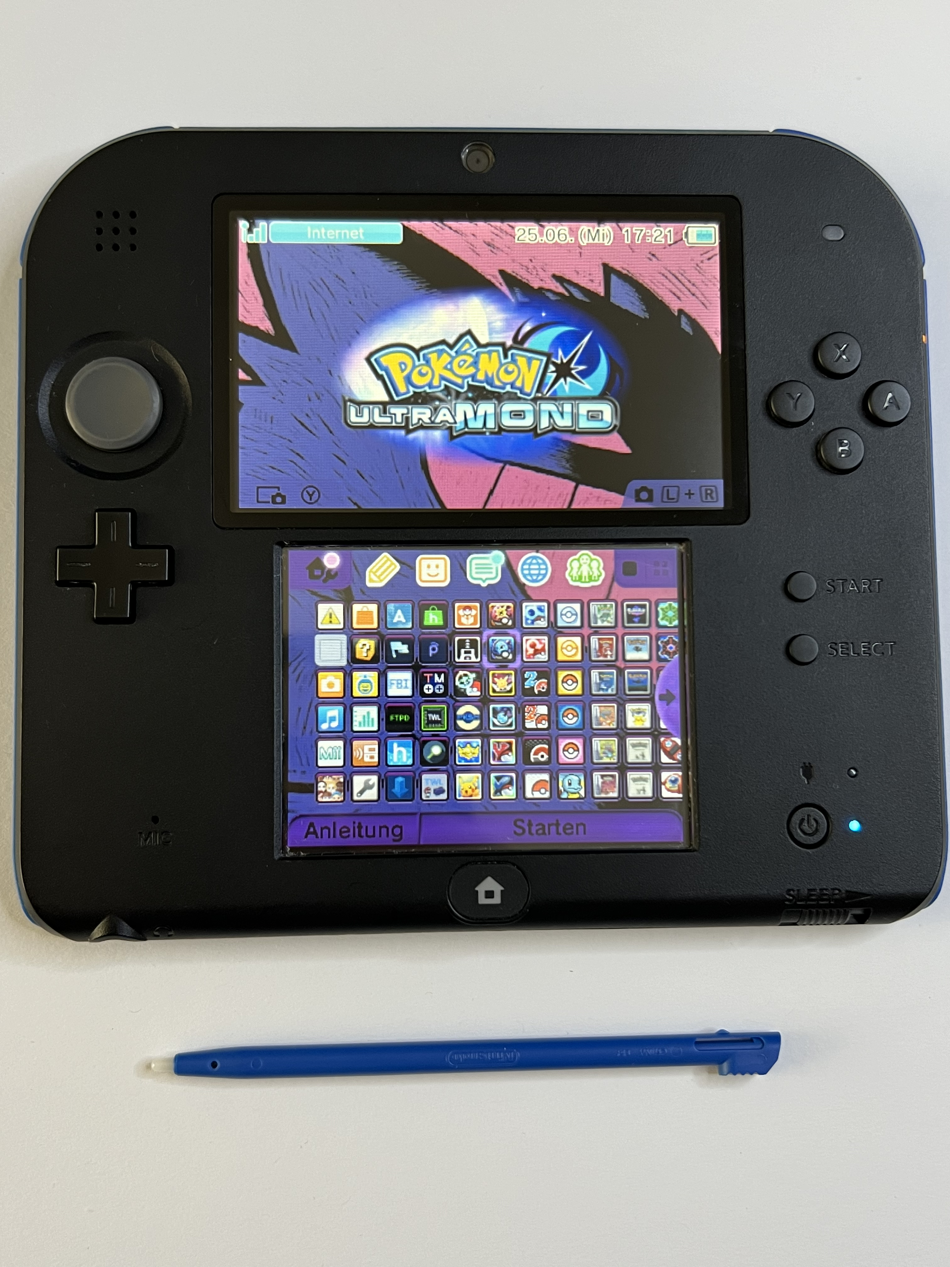 Nintendo 2DS Konsole schwarz blau mit 128GB, Pokemon Bank, Poke Mover & vielen Extras