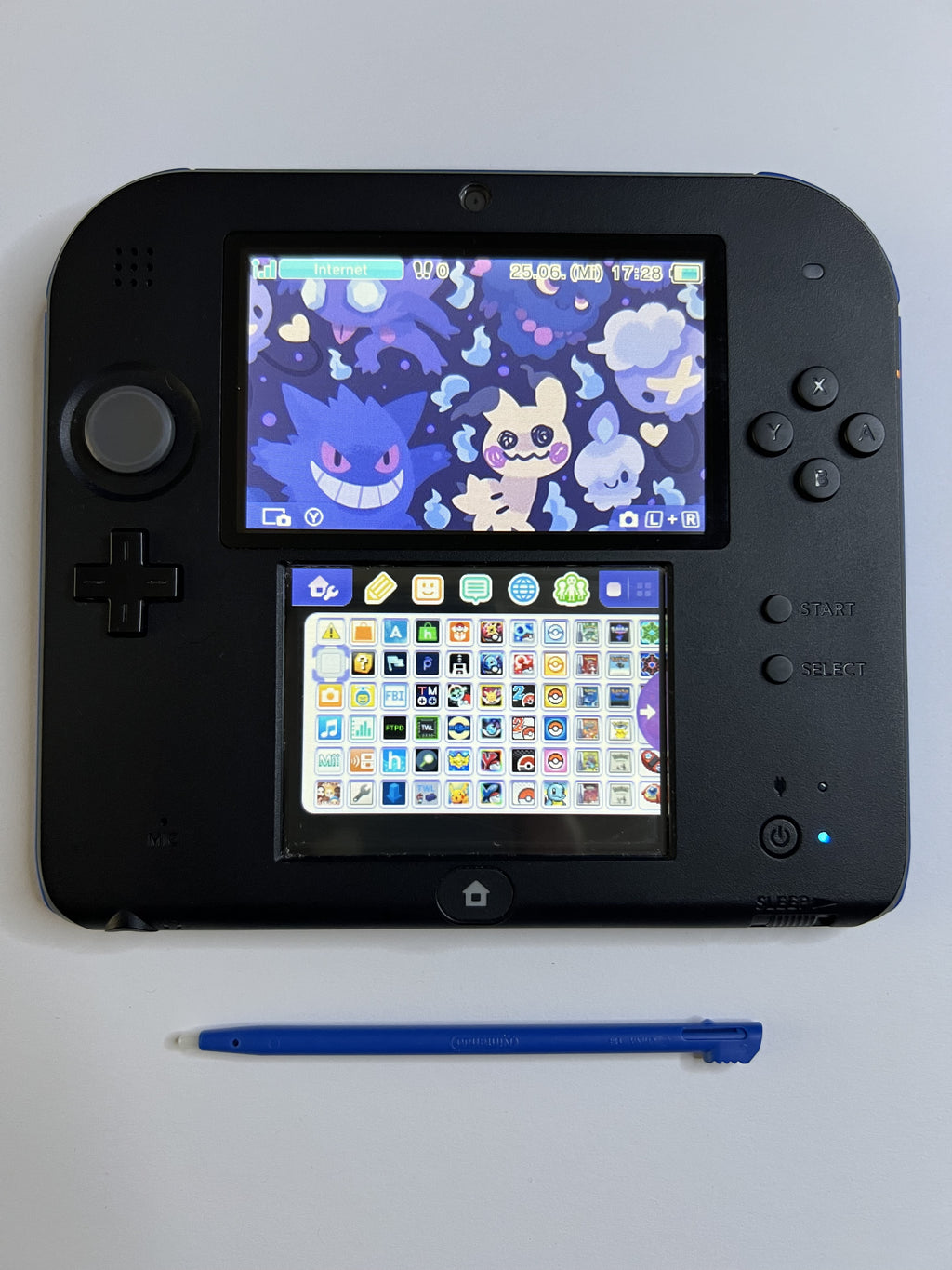 Nintendo 2DS Konsole schwarz blau mit 128GB, Pokemon Bank, Poke Mover & vielen Extras