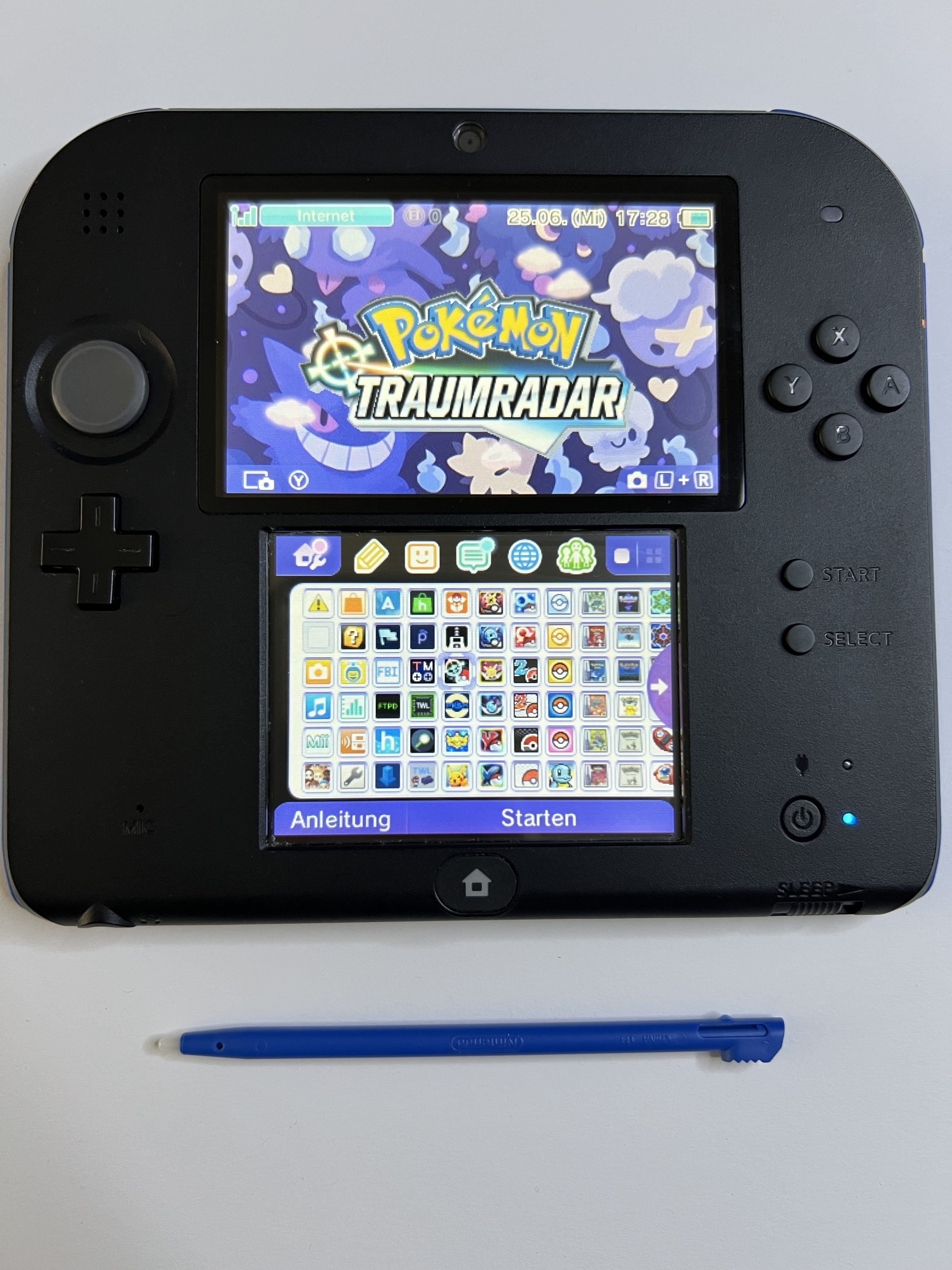 Nintendo 2DS Konsole schwarz blau mit 128GB, Pokemon Bank, Poke Mover & vielen Extras
