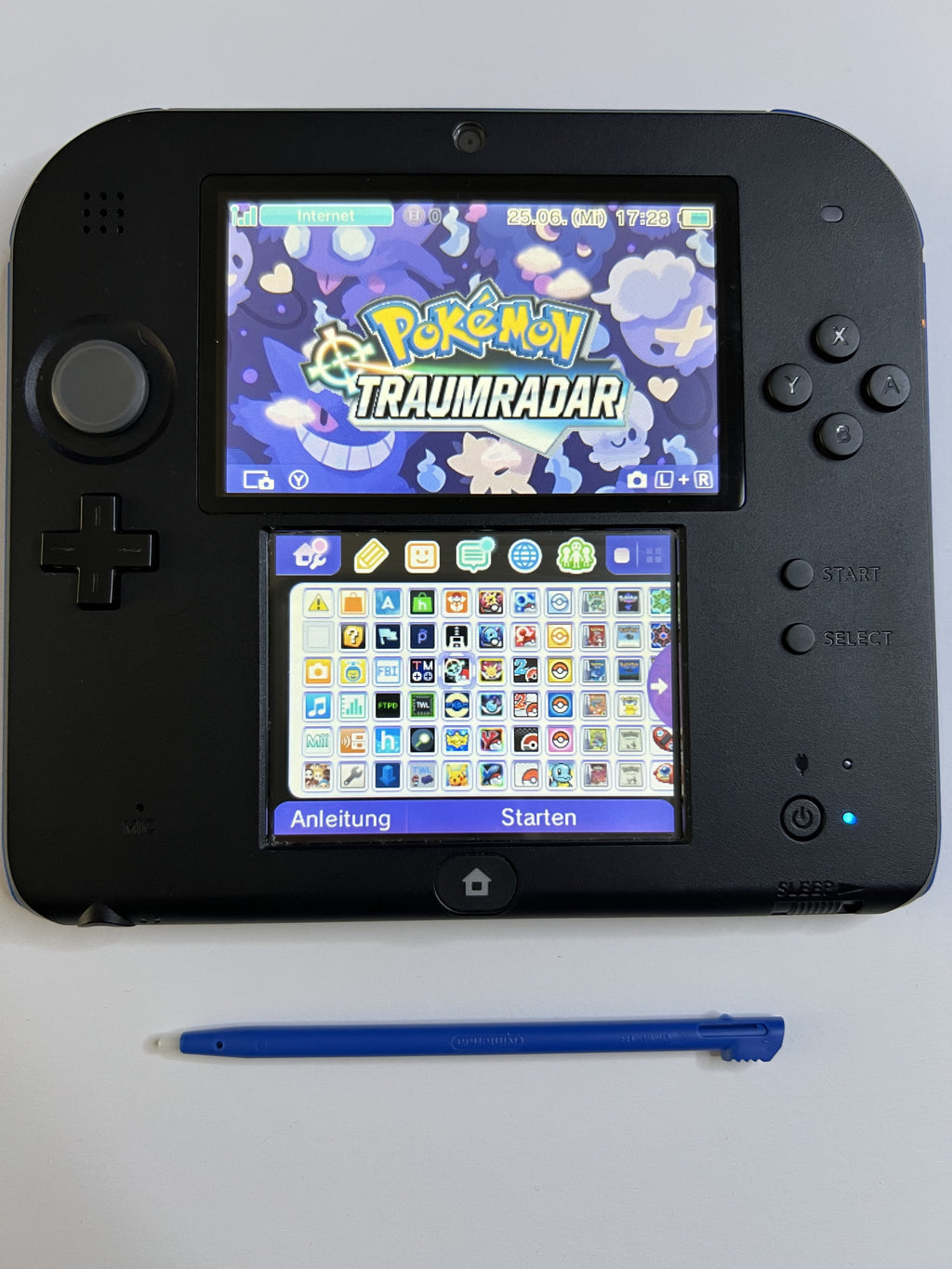 Nintendo 2DS Konsole schwarz blau mit 128GB, Pokemon Bank, Poke Mover & vielen Extras