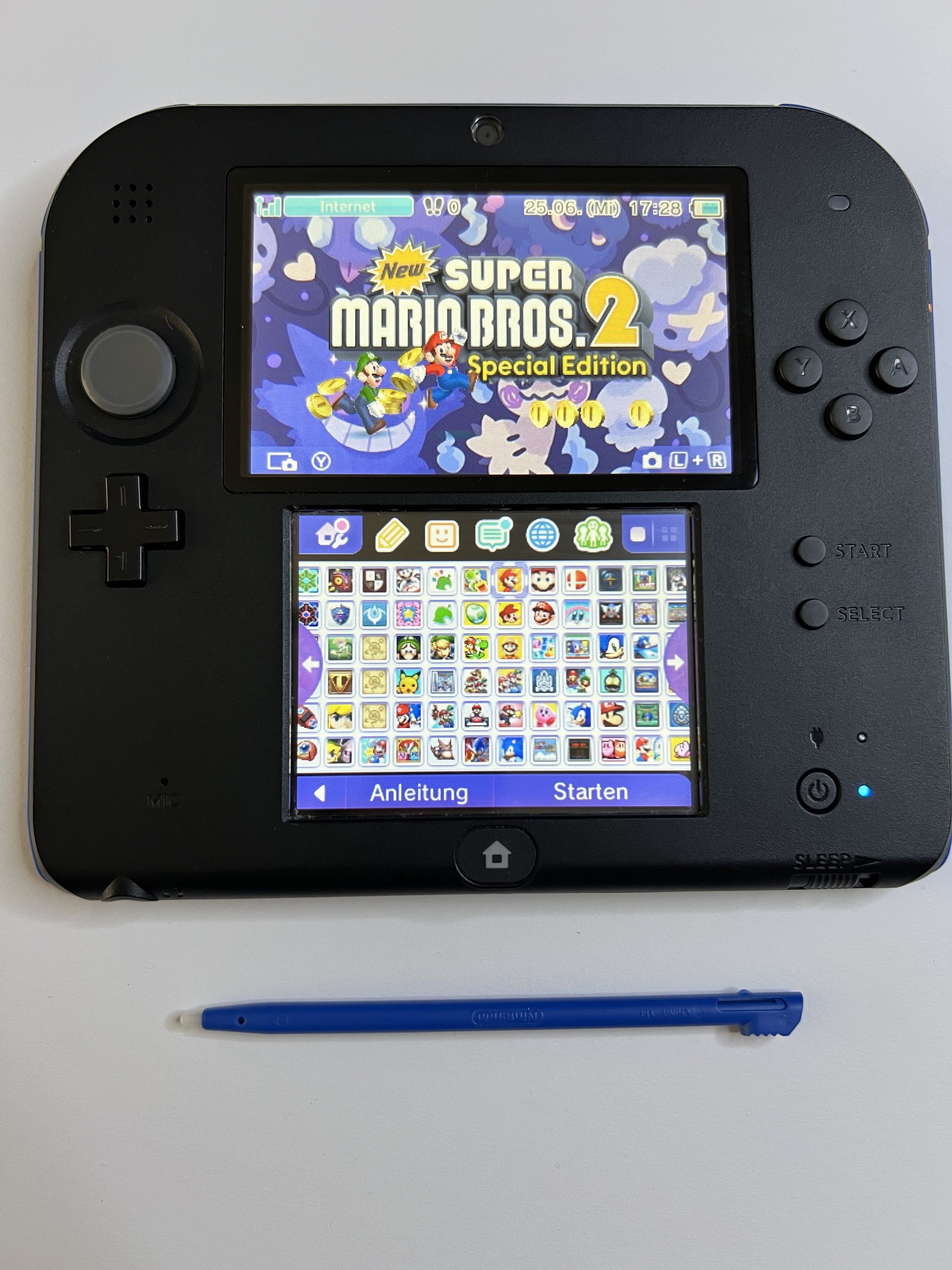 Nintendo 2DS Konsole schwarz blau mit 128GB, Pokemon Bank, Poke Mover & vielen Extras