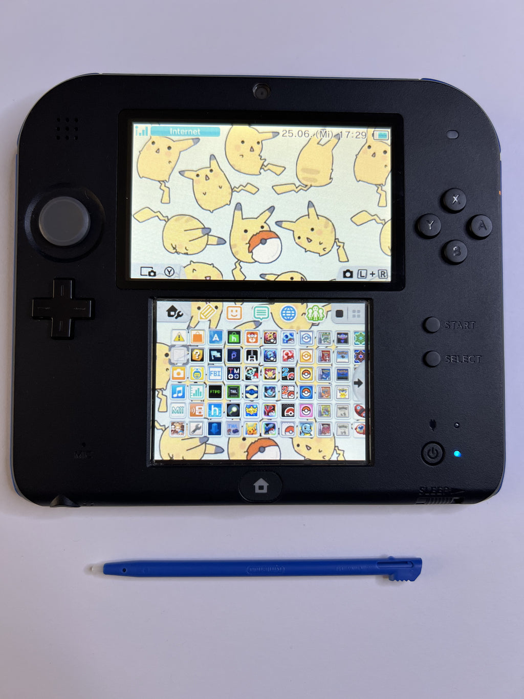 Nintendo 2DS Konsole schwarz blau mit 128GB, Pokemon Bank, Poke Mover & vielen Extras