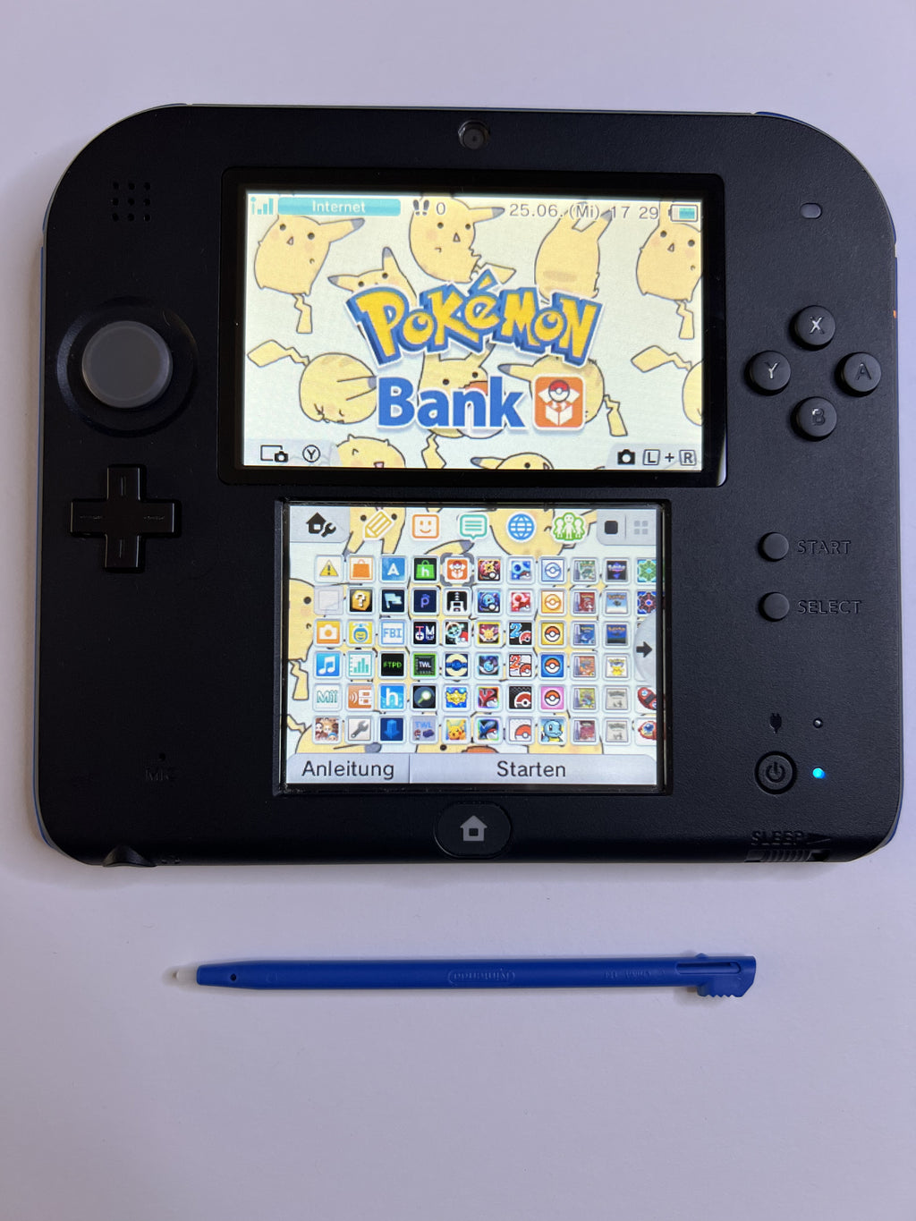 Nintendo 2DS Konsole schwarz blau mit 128GB, Pokemon Bank, Poke Mover & vielen Extras