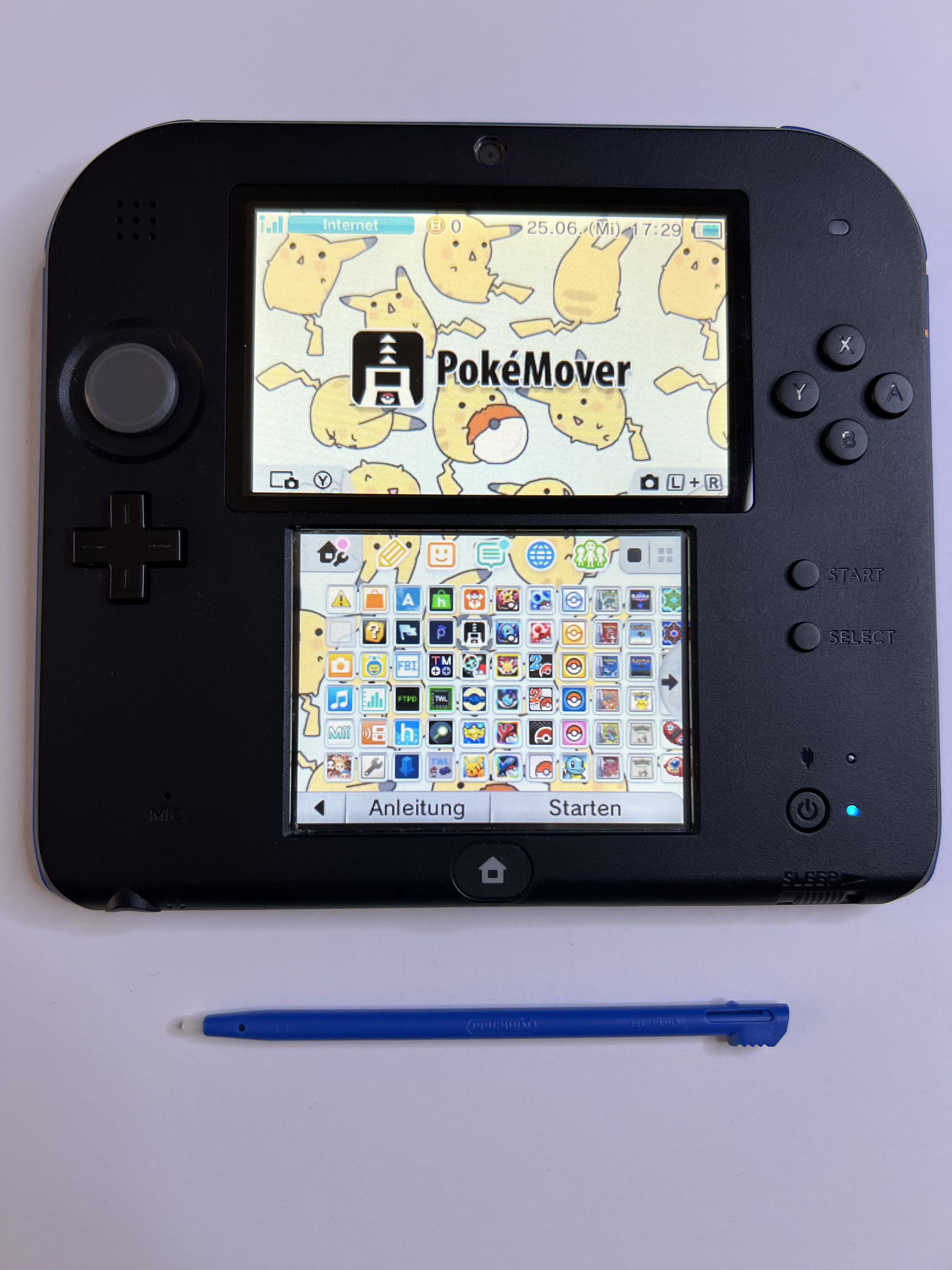 Nintendo 2DS Konsole schwarz blau mit 128GB, Pokemon Bank, Poke Mover & vielen Extras
