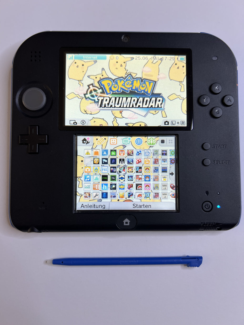Nintendo 2DS Konsole schwarz blau mit 128GB, Pokemon Bank, Poke Mover & vielen Extras