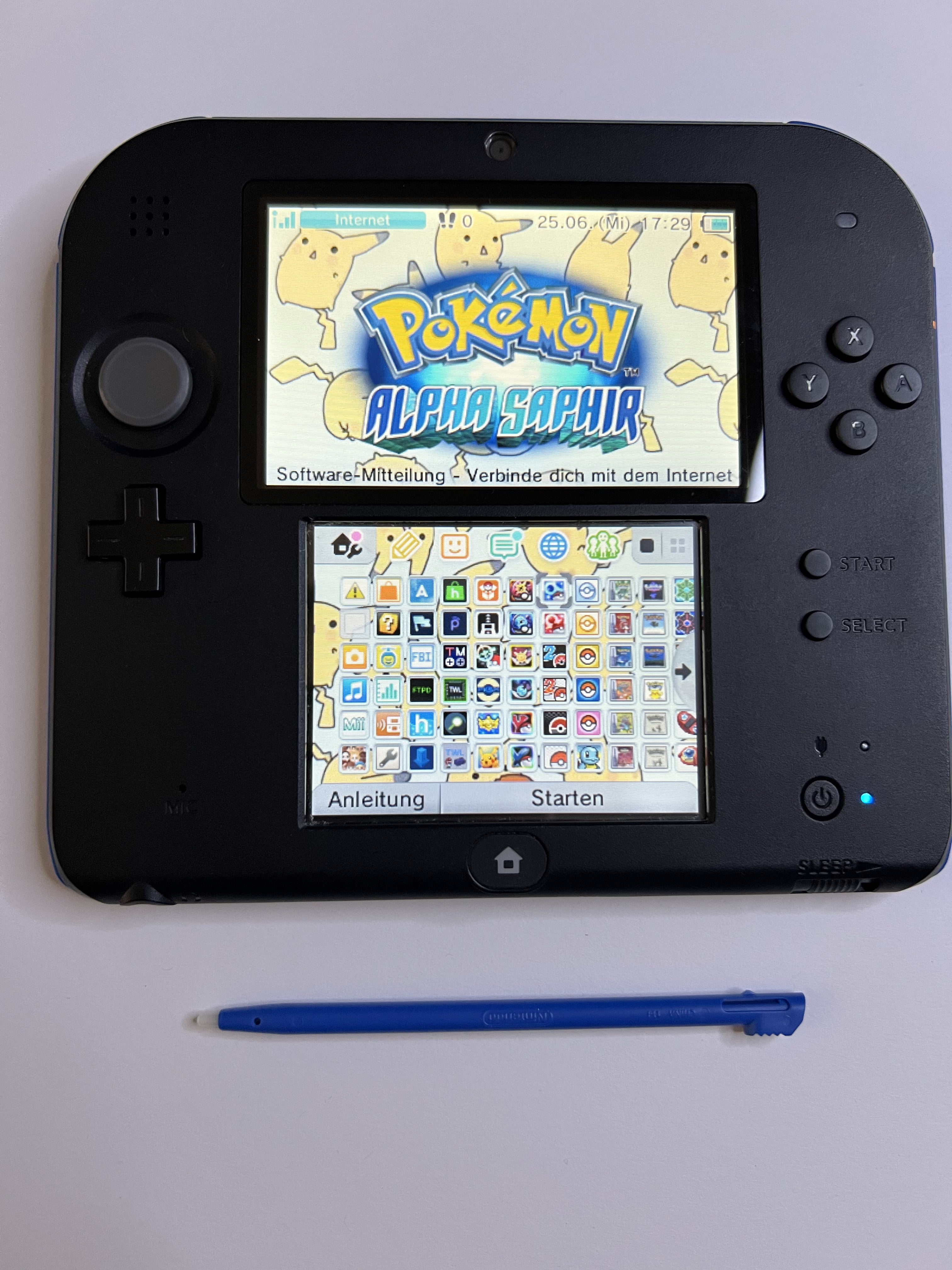 Nintendo 2DS Konsole schwarz blau mit 128GB, Pokemon Bank, Poke Mover & vielen Extras