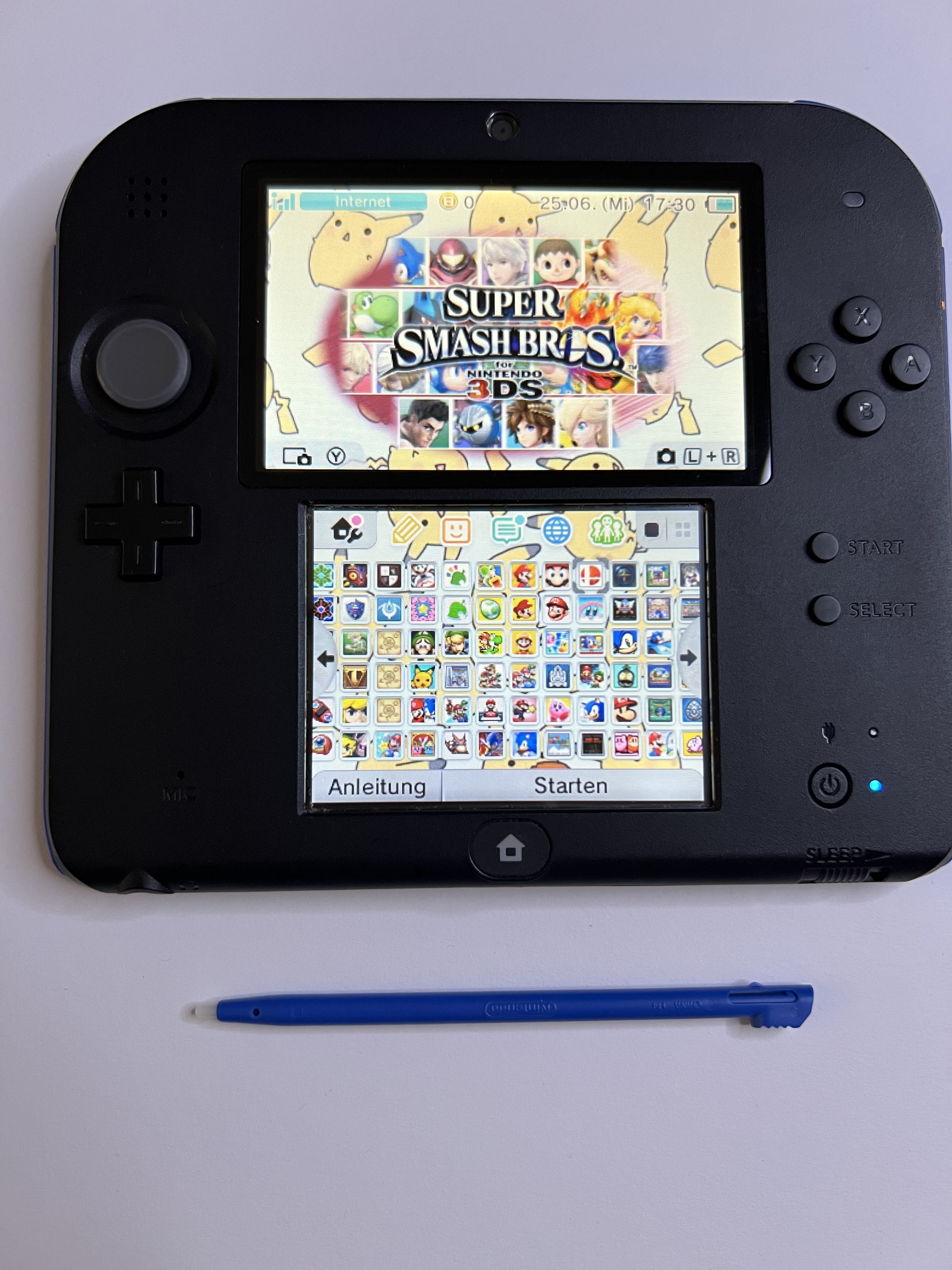 Nintendo 2DS Konsole schwarz blau mit 128GB, Pokemon Bank, Poke Mover & vielen Extras