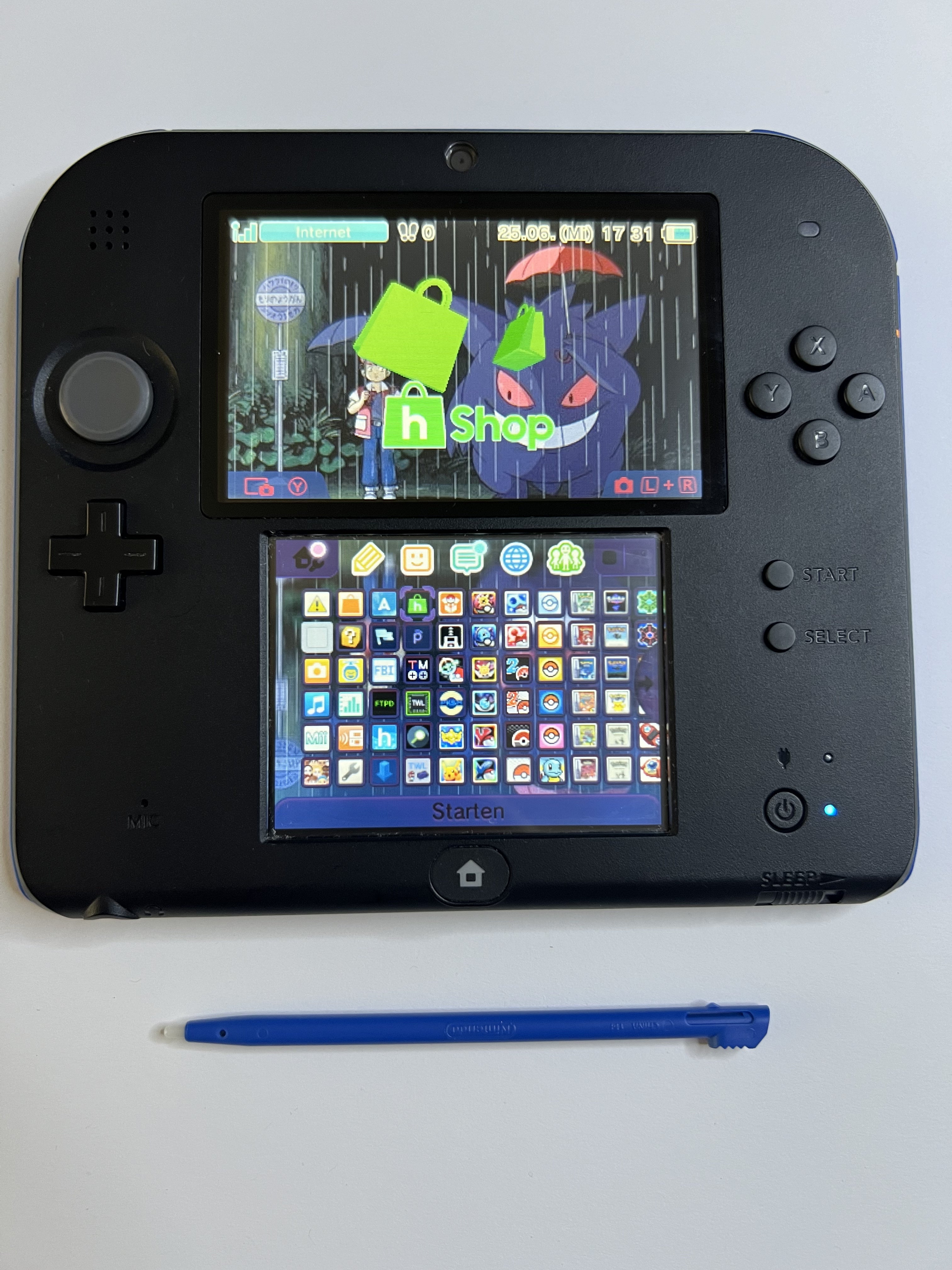 Nintendo 2DS Konsole schwarz blau mit 128GB, Pokemon Bank, Poke Mover & vielen Extras