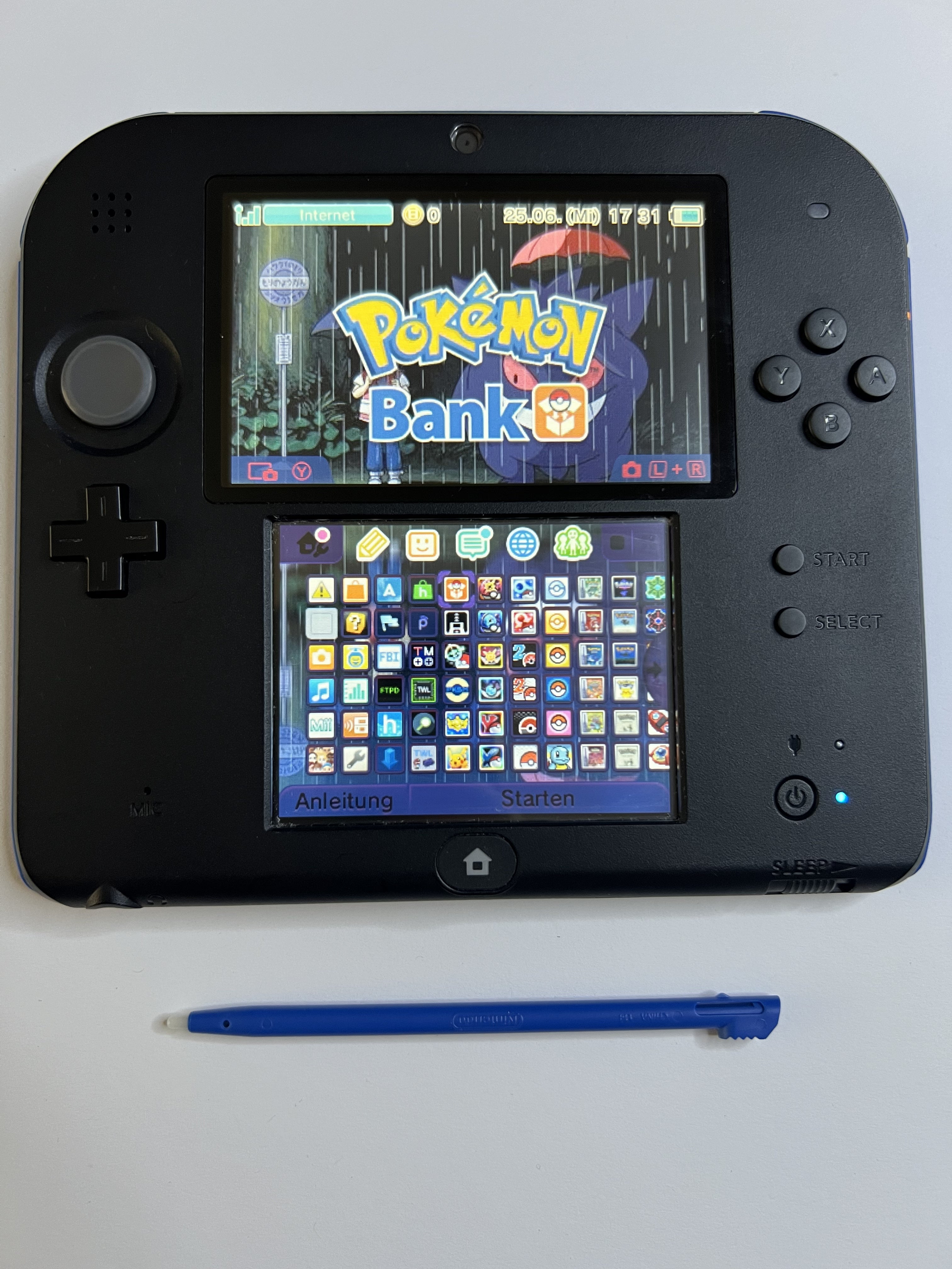 Nintendo 2DS Konsole schwarz blau mit 128GB, Pokemon Bank, Poke Mover & vielen Extras