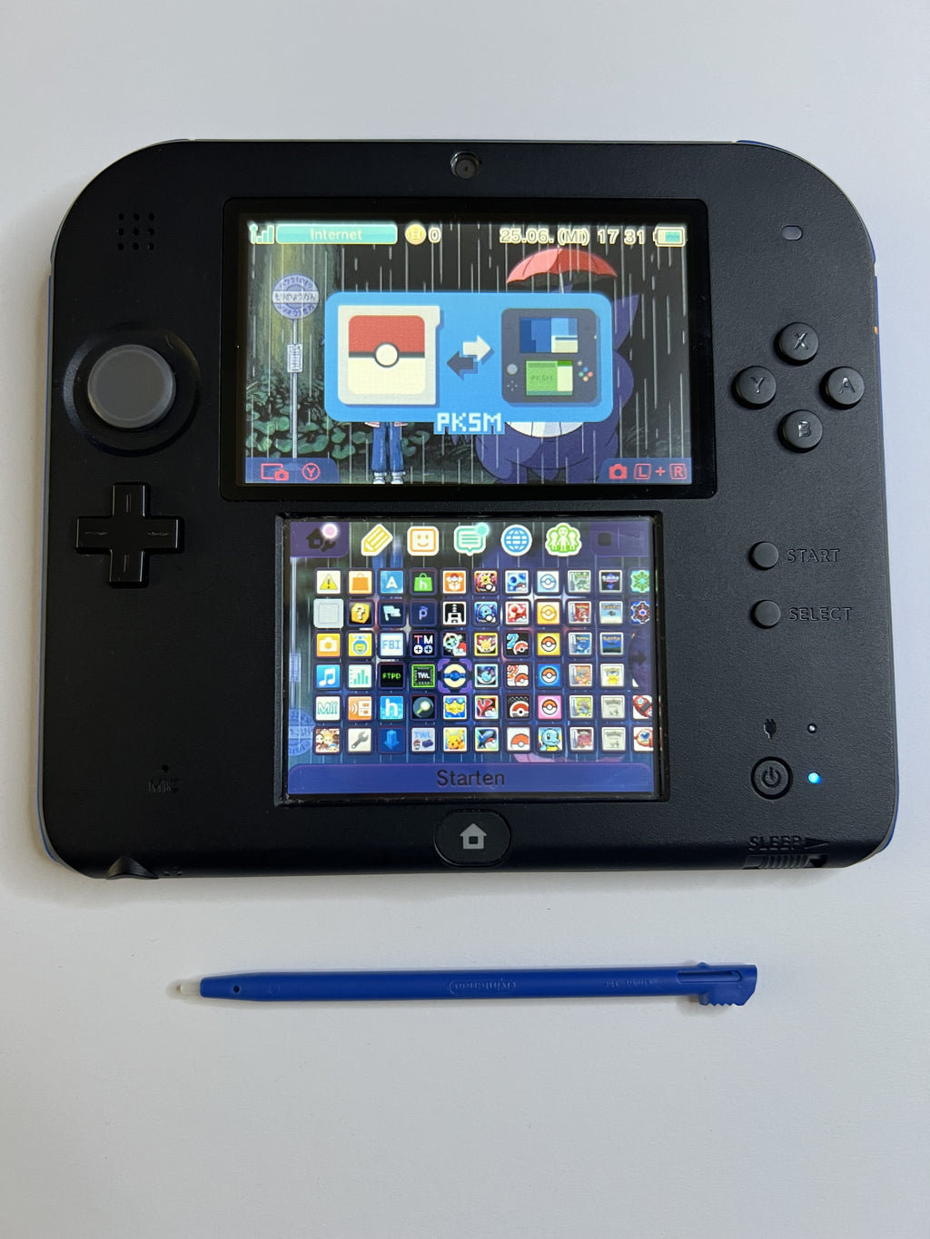 Nintendo 2DS Konsole schwarz blau mit 128GB, Pokemon Bank, Poke Mover & vielen Extras