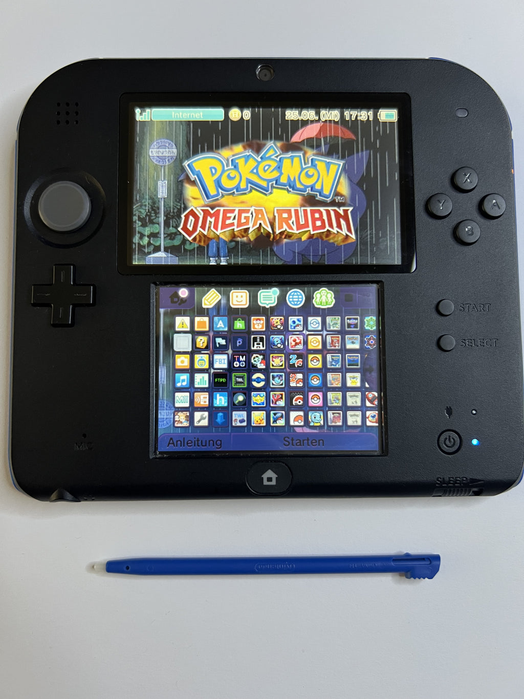 Nintendo 2DS Konsole schwarz blau mit 128GB, Pokemon Bank, Poke Mover & vielen Extras