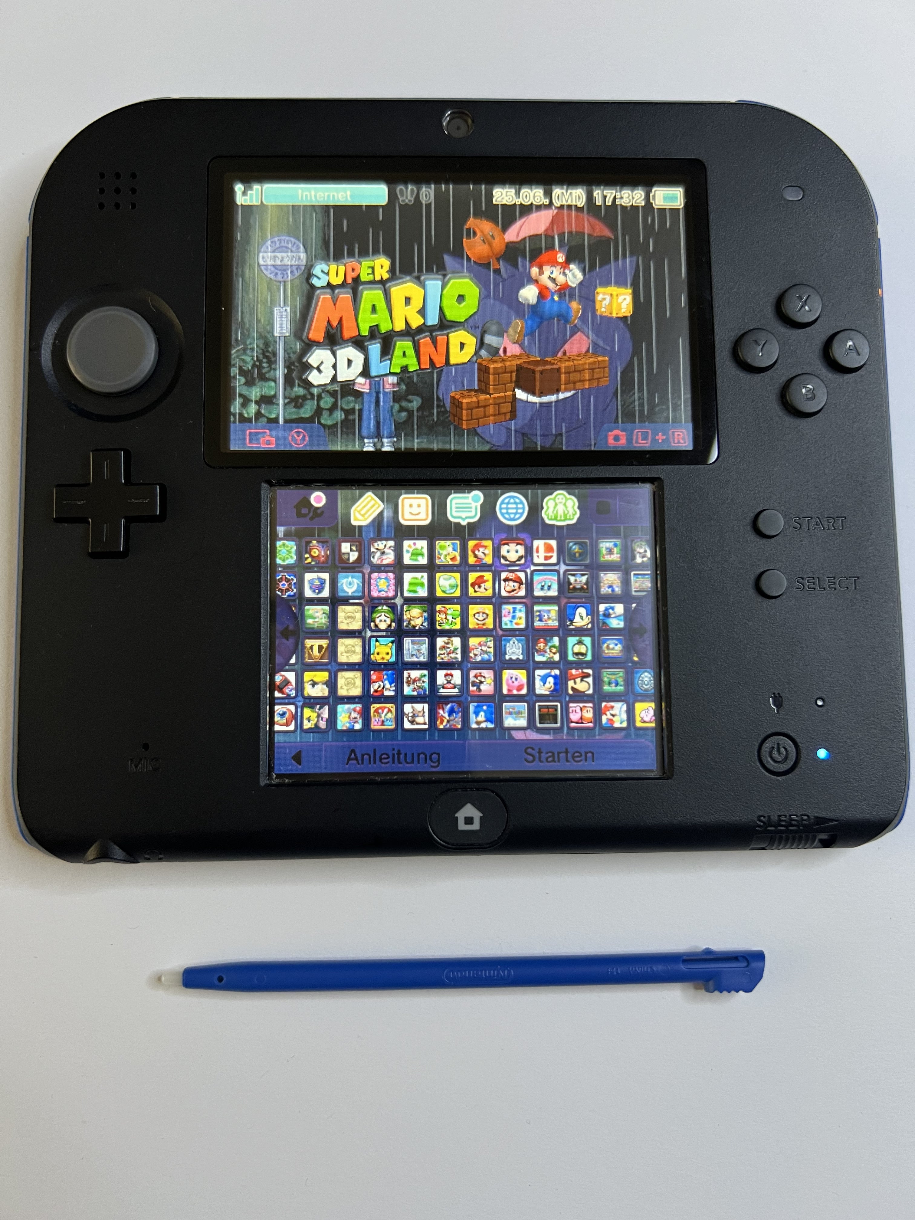 Nintendo 2DS Konsole schwarz blau mit 128GB, Pokemon Bank, Poke Mover & vielen Extras