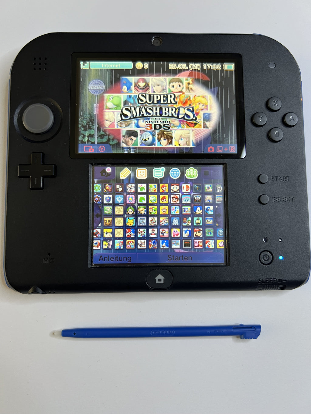 Nintendo 2DS Konsole schwarz blau mit 128GB, Pokemon Bank, Poke Mover & vielen Extras