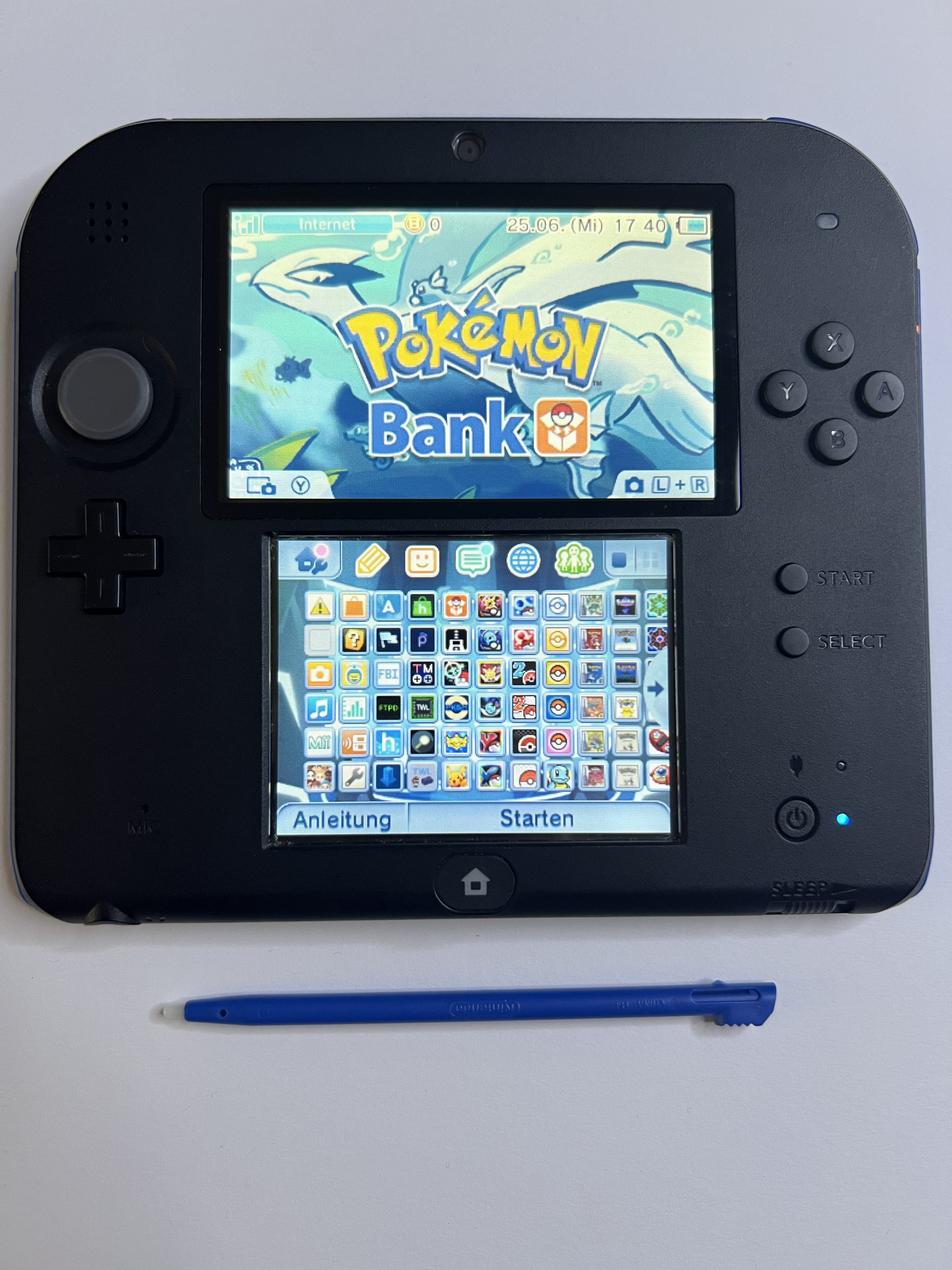 Nintendo 2DS Konsole schwarz blau mit 128GB, Pokemon Bank, Poke Mover & vielen Extras