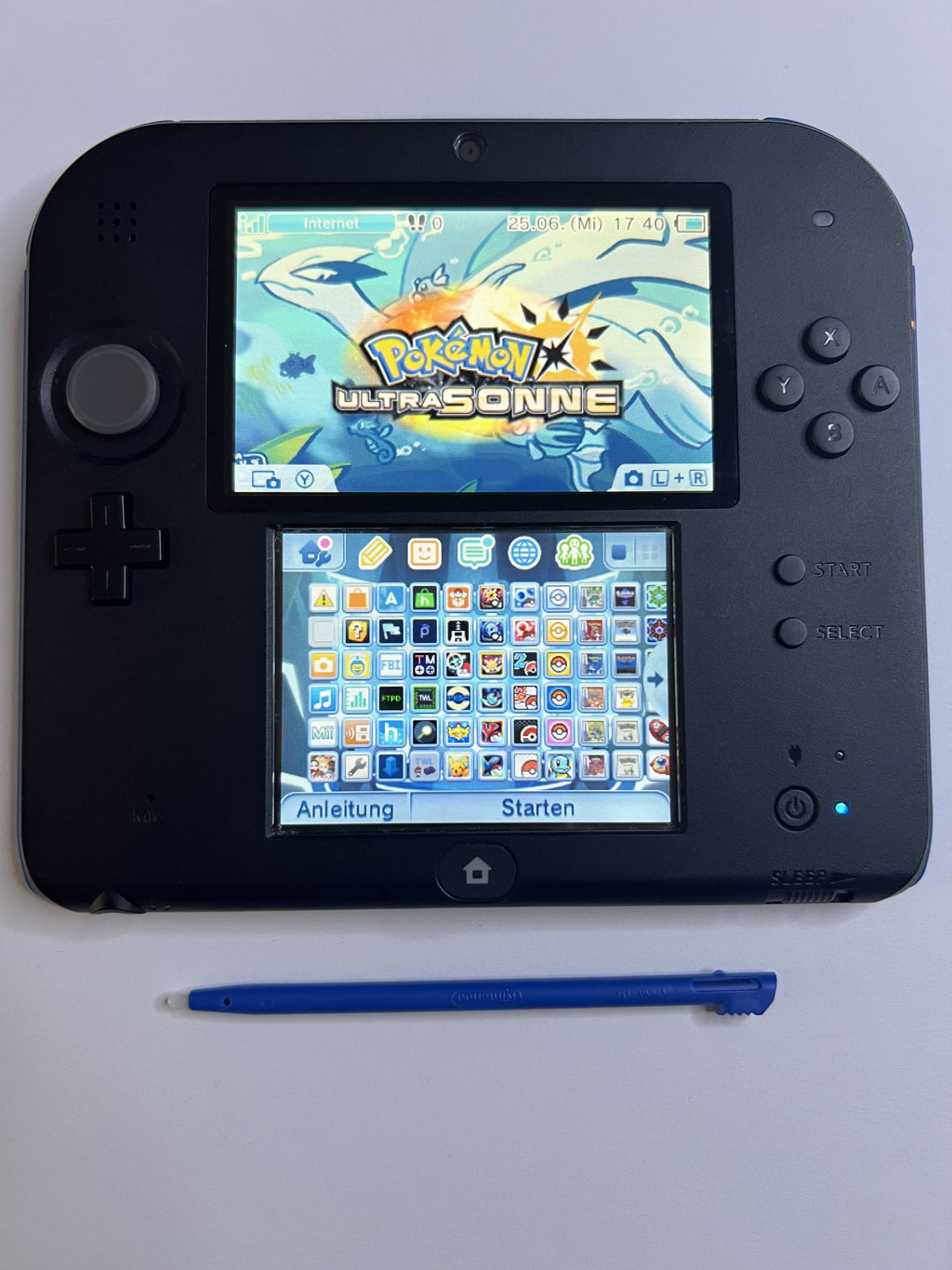 Nintendo 2DS Konsole schwarz blau mit 128GB, Pokemon Bank, Poke Mover & vielen Extras