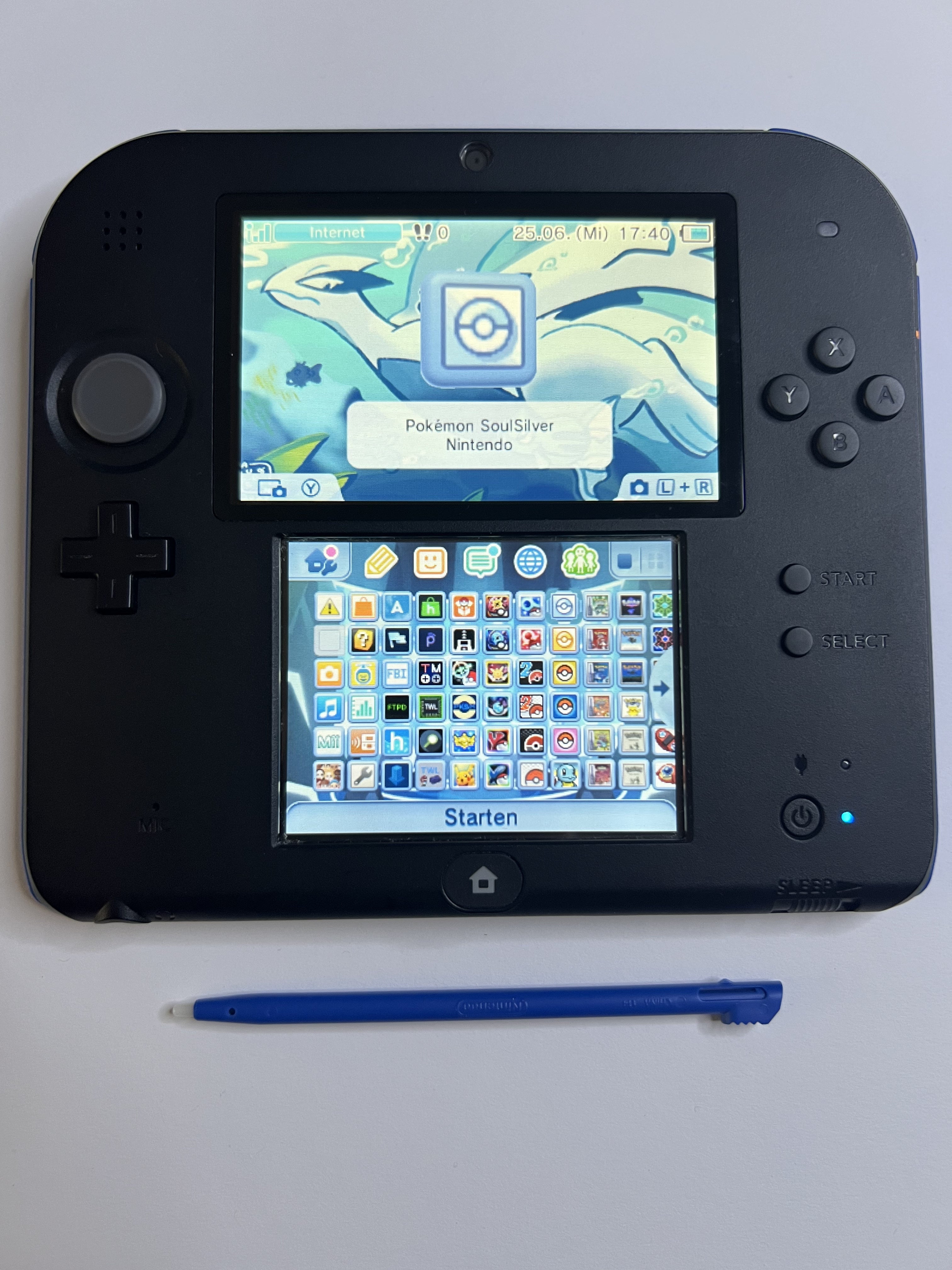 Nintendo 2DS Konsole schwarz blau mit 128GB, Pokemon Bank, Poke Mover & vielen Extras