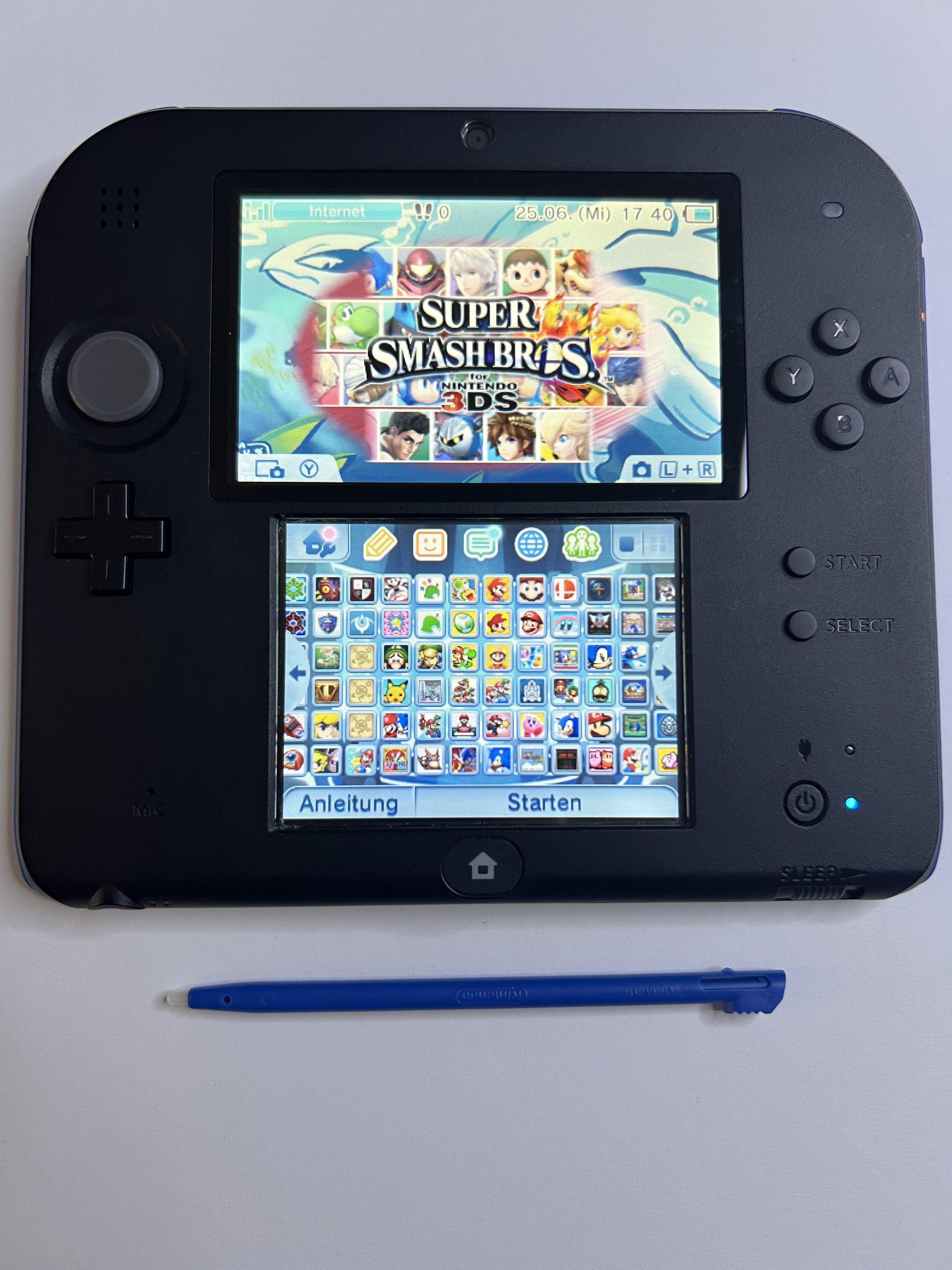 Nintendo 2DS Konsole schwarz blau mit 128GB, Pokemon Bank, Poke Mover & vielen Extras