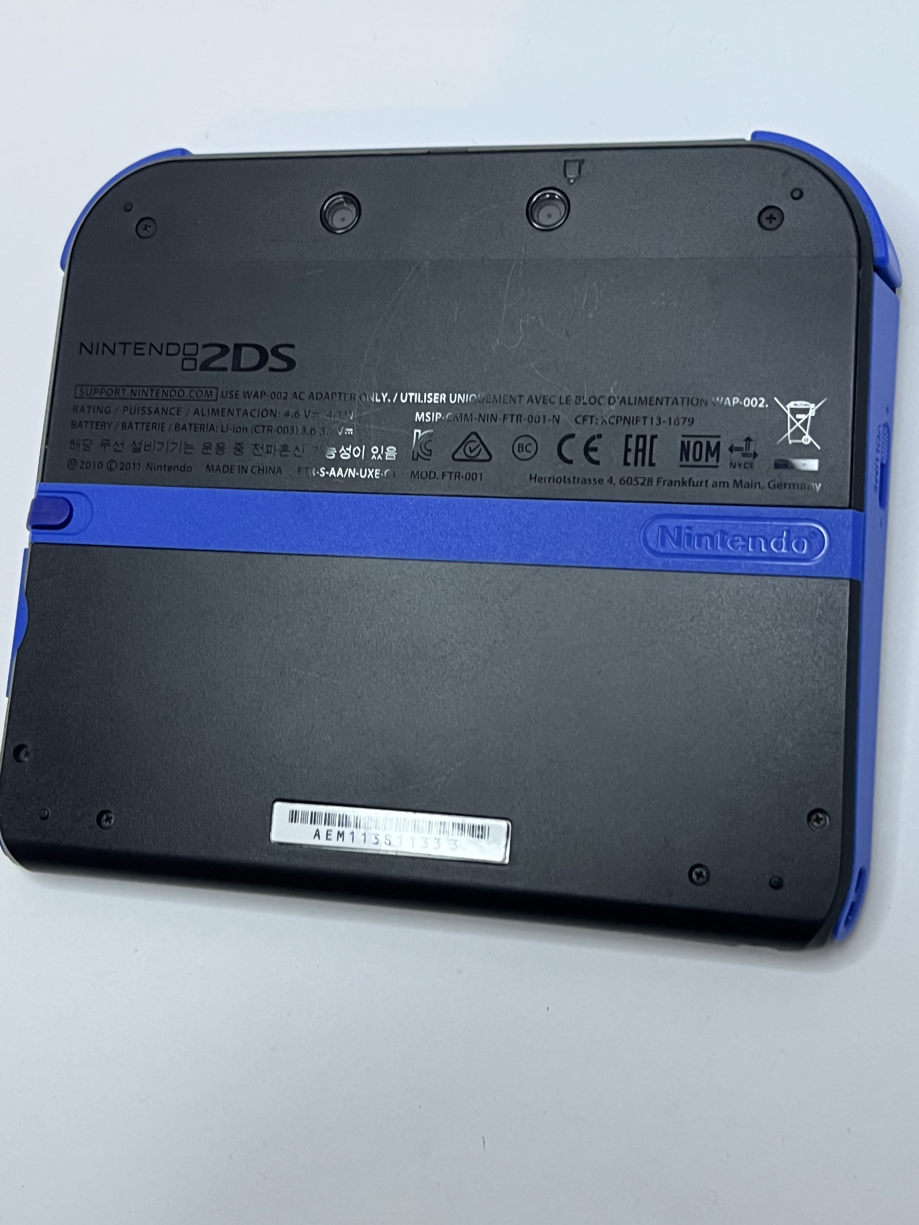 Nintendo 2DS Konsole schwarz blau mit 128GB, Pokemon Bank, Poke Mover & vielen Extras
