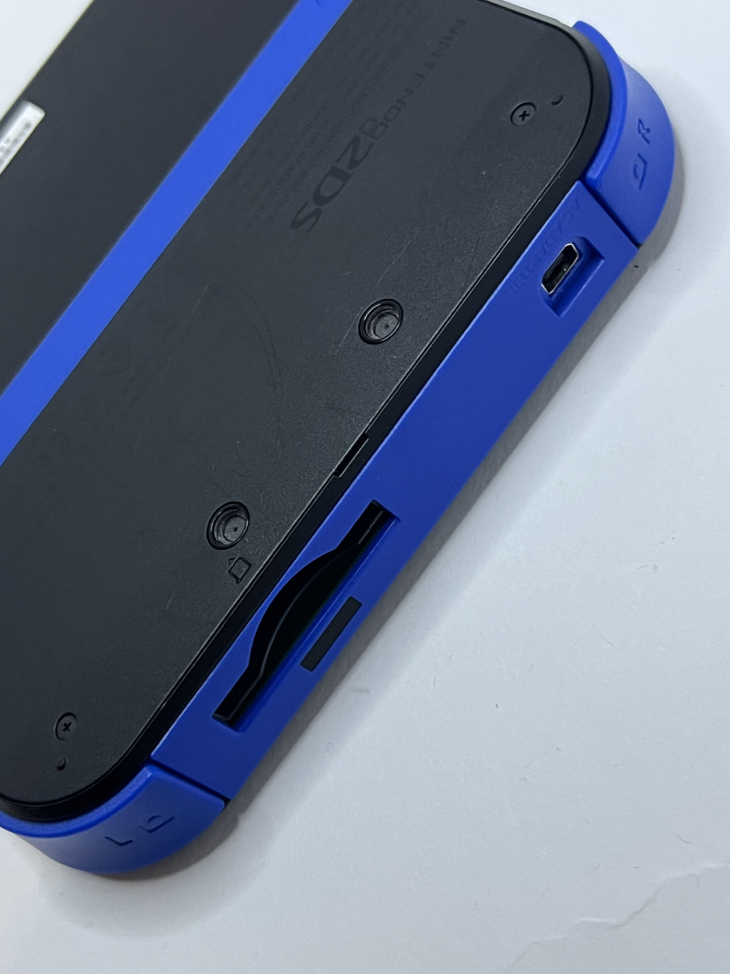 Nintendo 2DS Konsole schwarz blau mit 128GB, Pokemon Bank, Poke Mover & vielen Extras