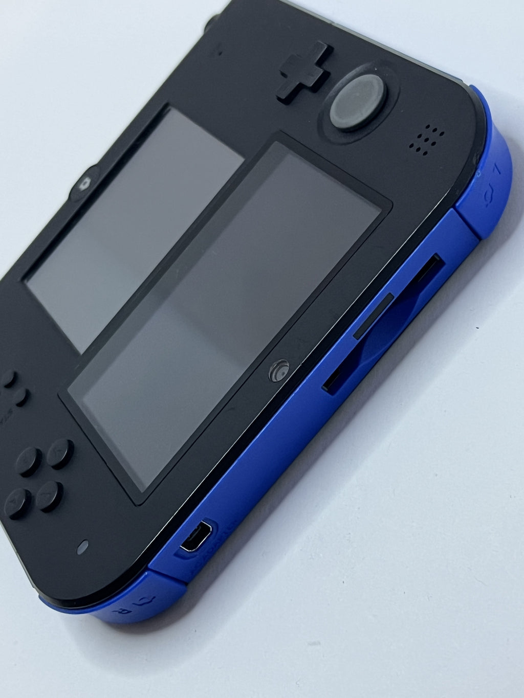 Nintendo 2DS Konsole schwarz blau mit 128GB, Pokemon Bank, Poke Mover & vielen Extras