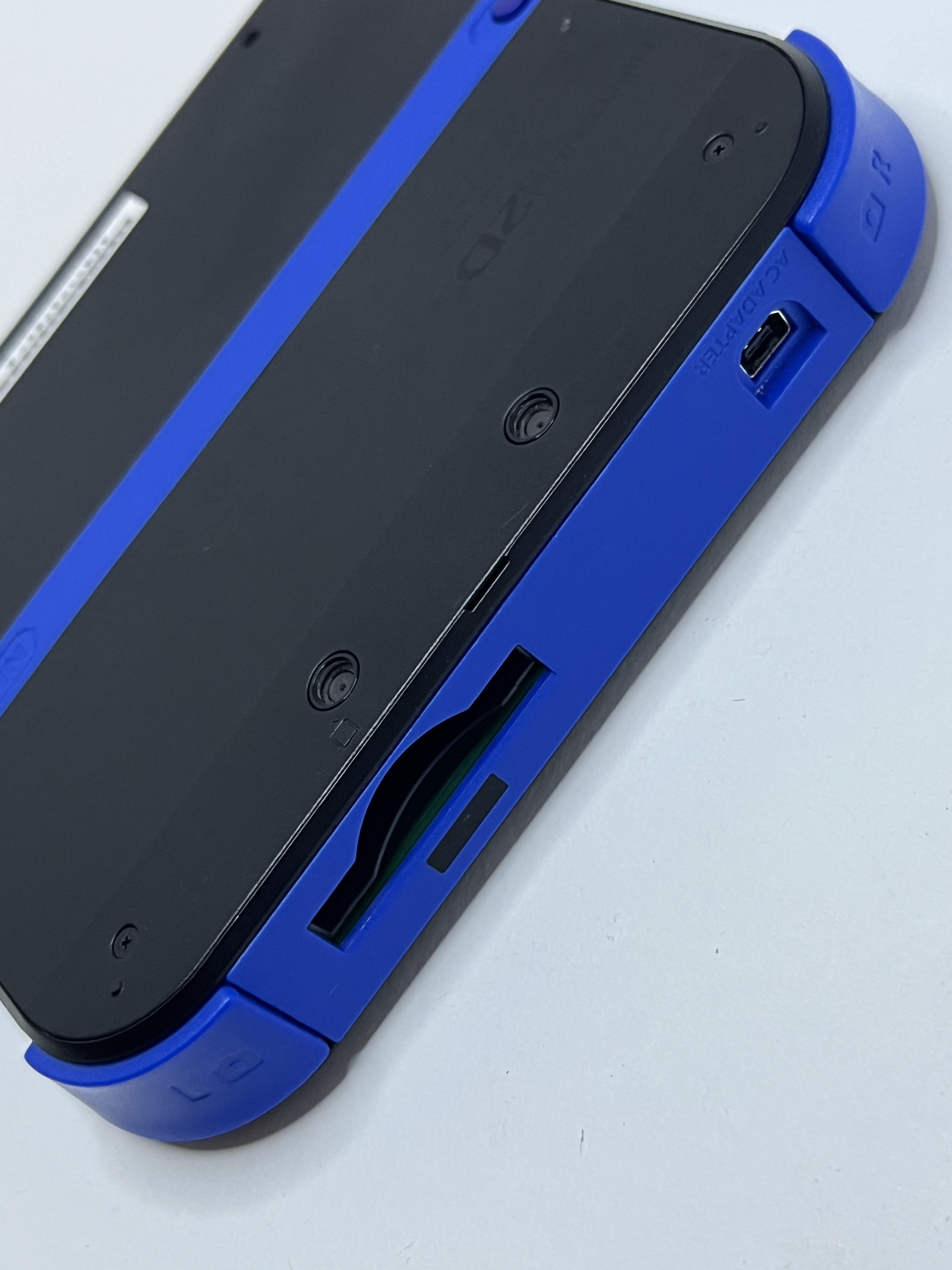 Nintendo 2DS Konsole schwarz blau mit 128GB, Pokemon Bank, Poke Mover & vielen Extras