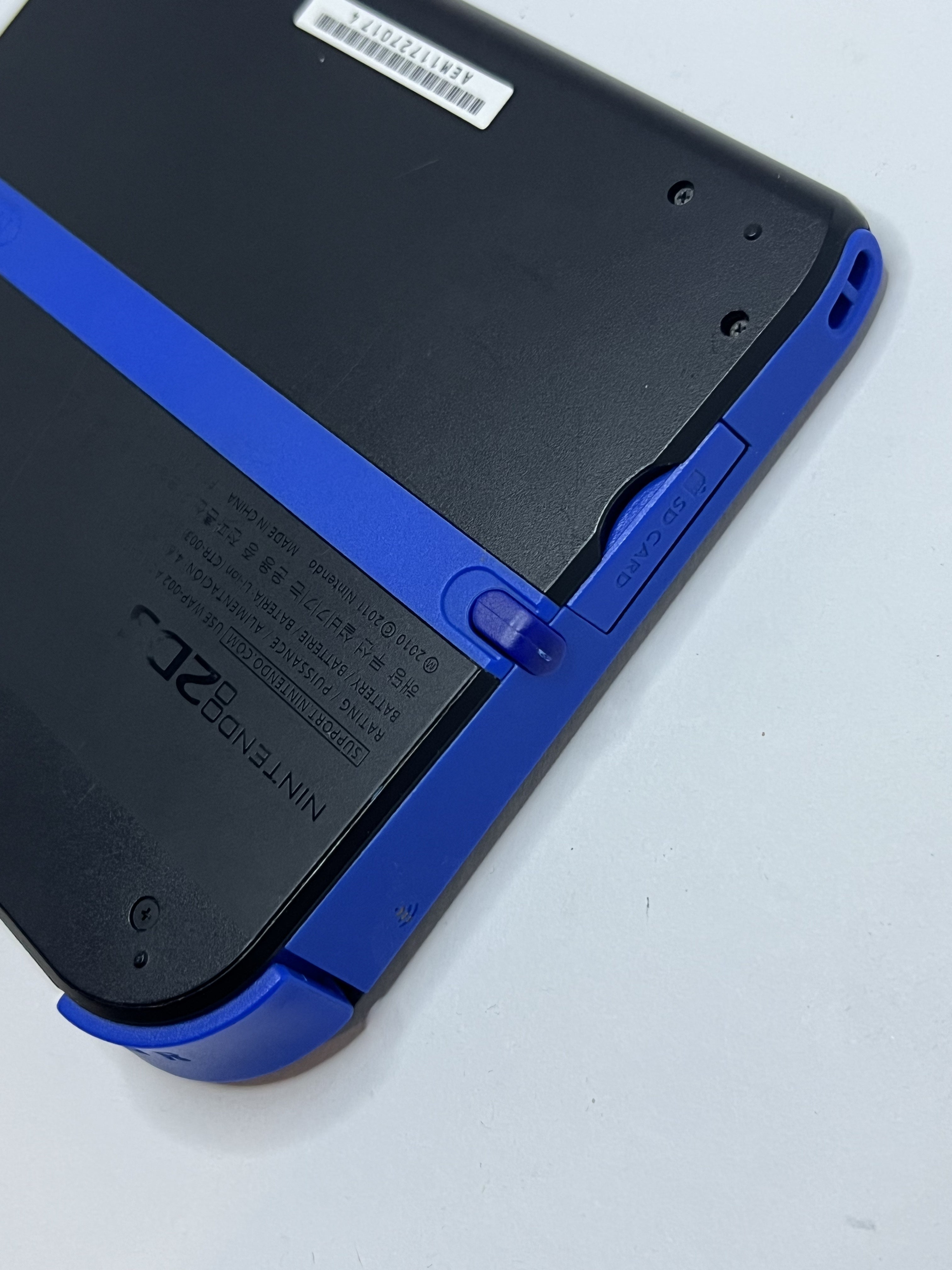 Nintendo 2DS Konsole schwarz blau mit 128GB, Pokemon Bank, Poke Mover & vielen Extras