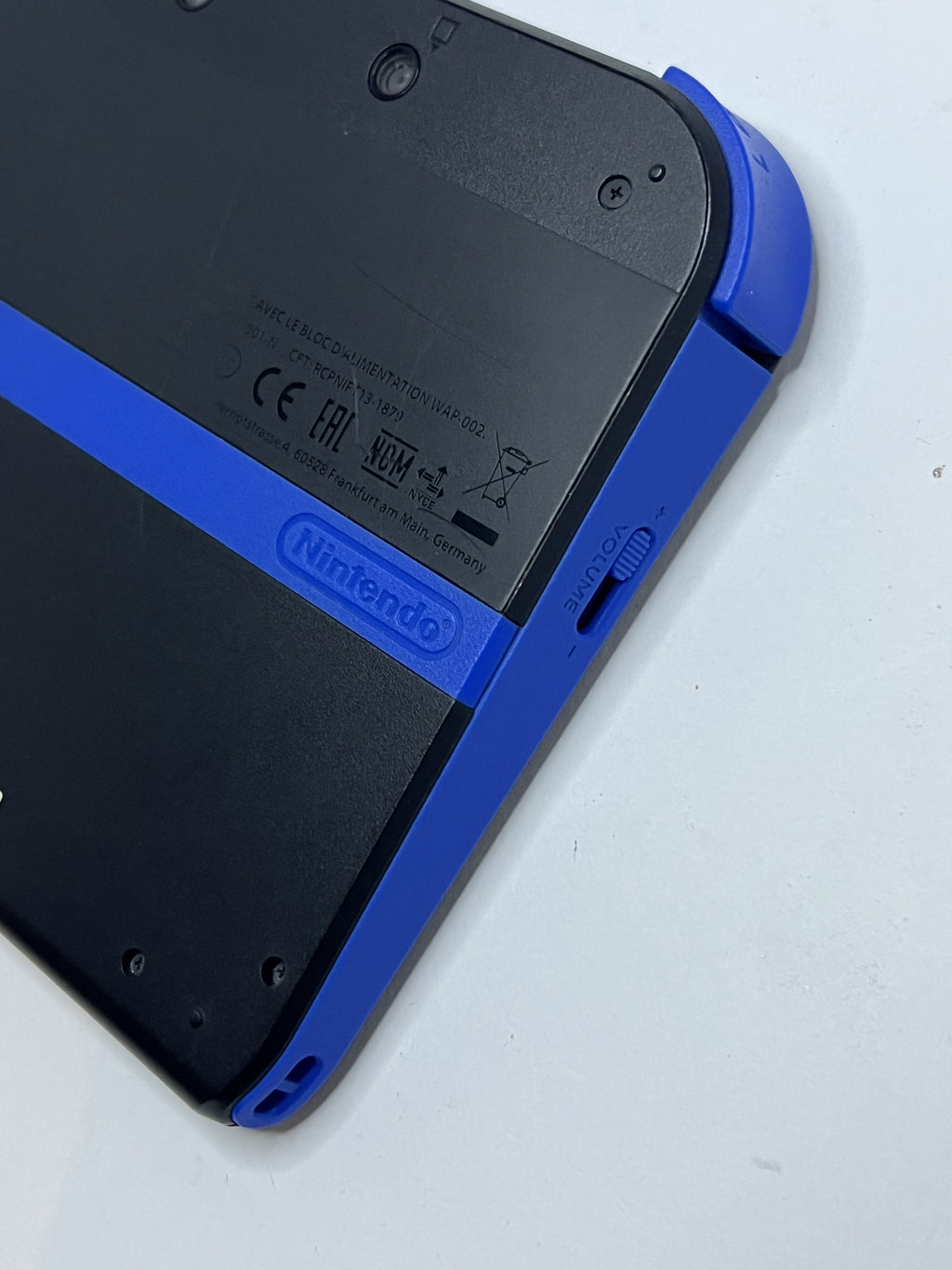 Nintendo 2DS Konsole schwarz blau mit 128GB, Pokemon Bank, Poke Mover & vielen Extras