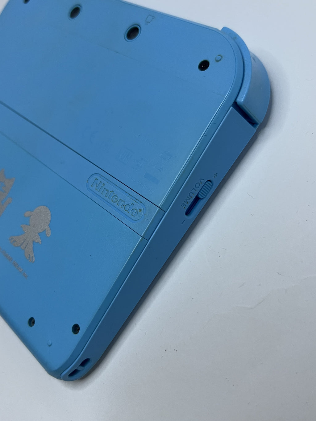 Nintendo 2DS Konsole Pokemon Sonne & Mond Edition mit 128GB, Pokemon Bank, Poke Mover & vielen Extras