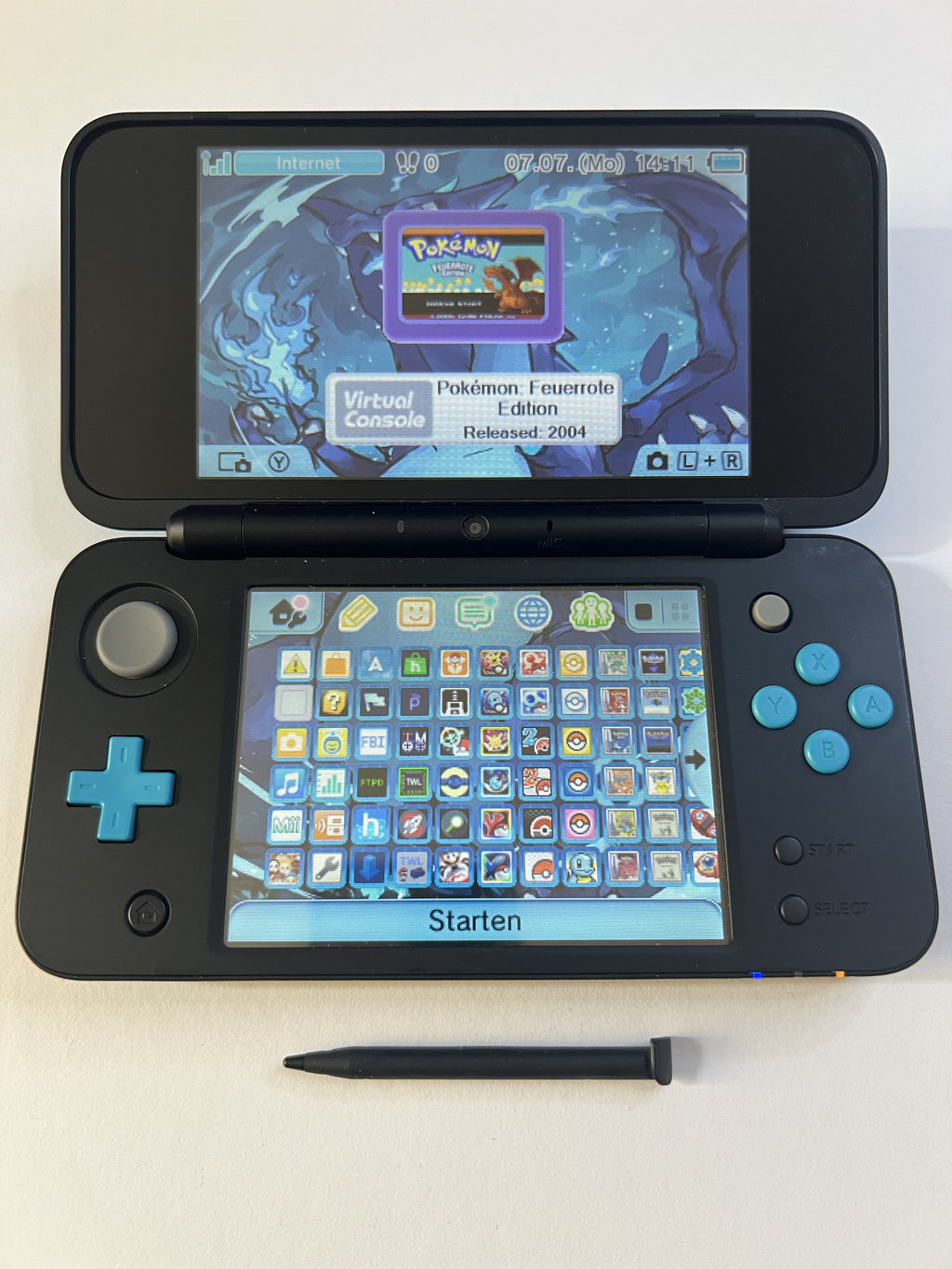 Nintendo New 2DS XL Konsole in neon blau mit 128GB, Pokemon Bank, Poke Mover & vielen Extras