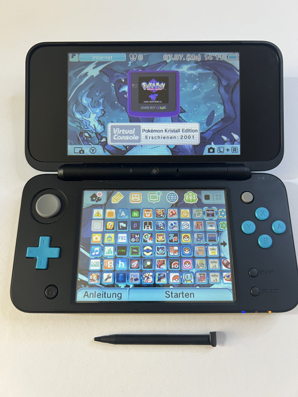 Nintendo New 2DS XL Konsole in neon blau mit 128GB, Pokemon Bank, Poke Mover & vielen Extras