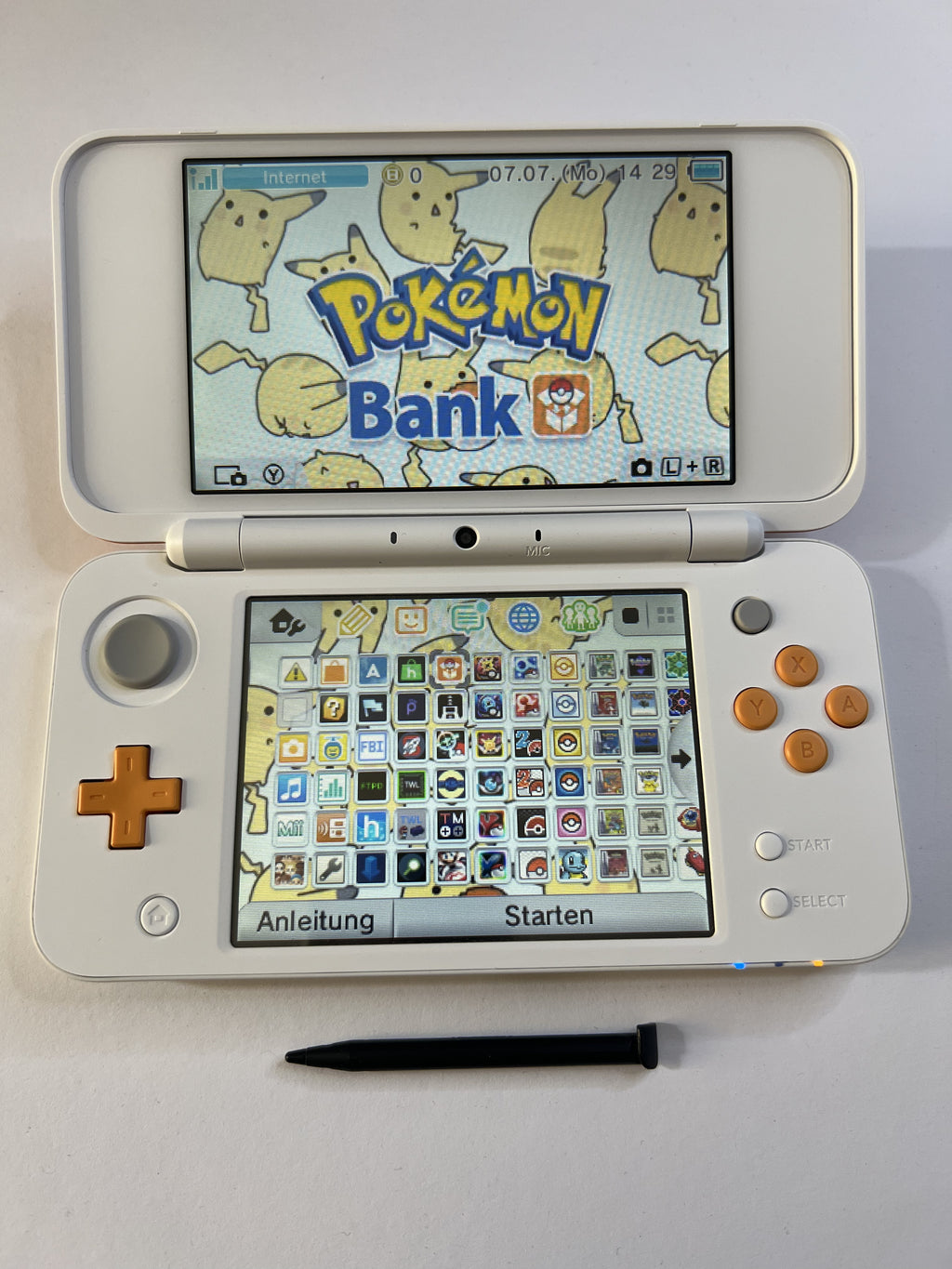 Nintendo New 2DS XL Konsole in weiß orange mit 128GB, Pokemon Bank, Poke Mover & vielen Extras