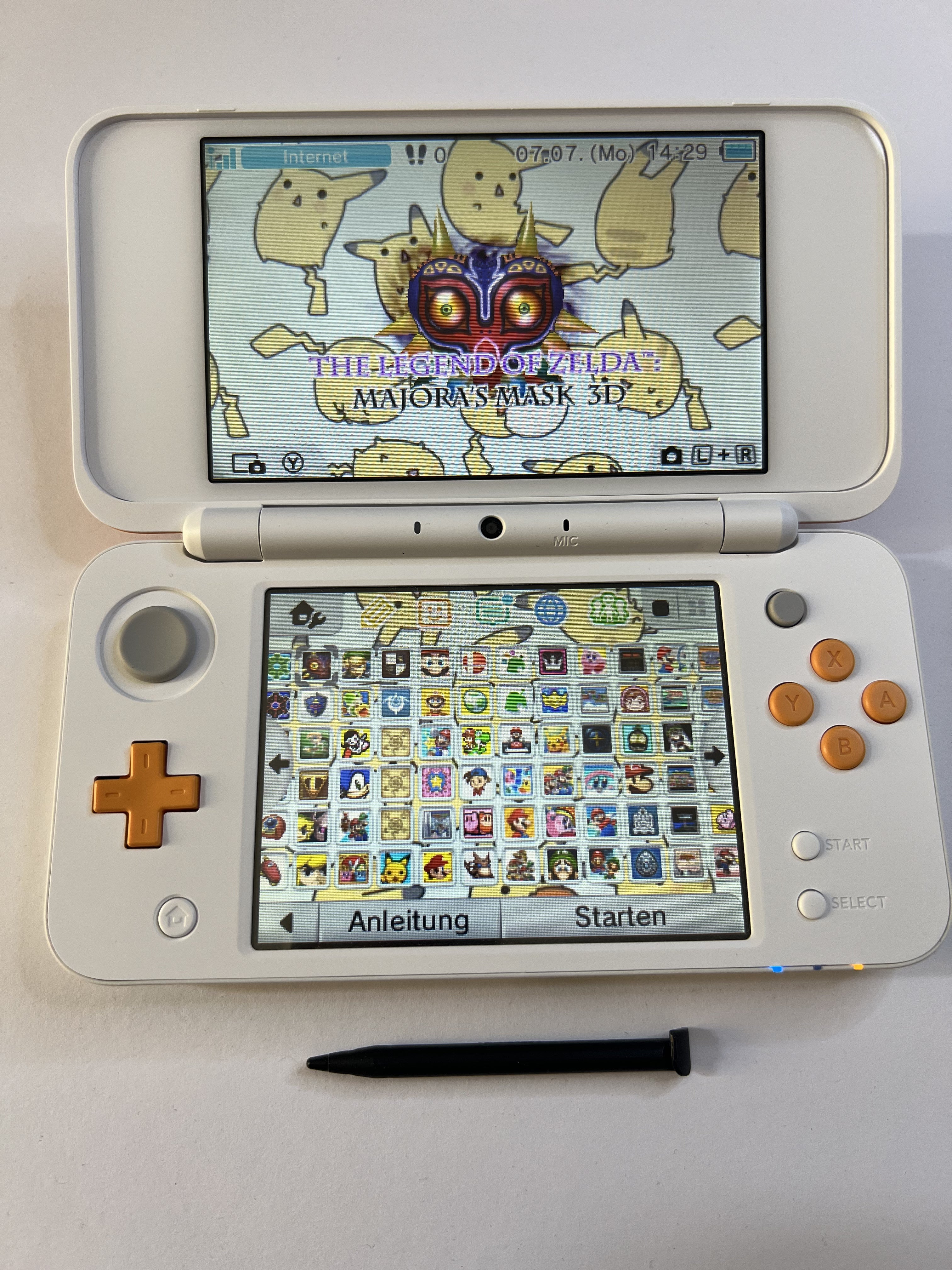 Nintendo New 2DS XL Konsole in weiß orange mit 128GB, Pokemon Bank, Poke Mover & vielen Extras