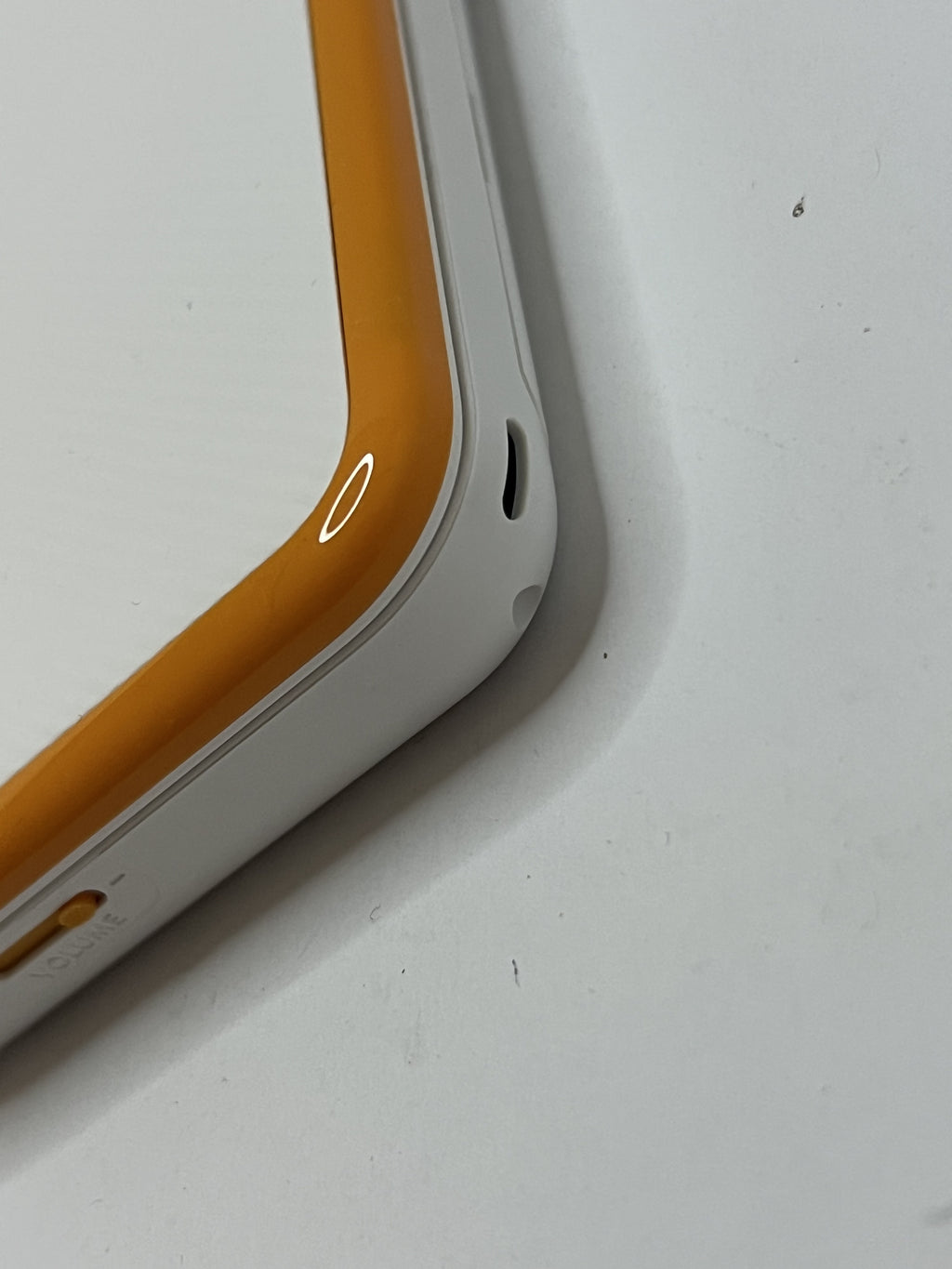 Nintendo New 2DS XL Konsole in weiß orange mit 128GB, Pokemon Bank, Poke Mover & vielen Extras