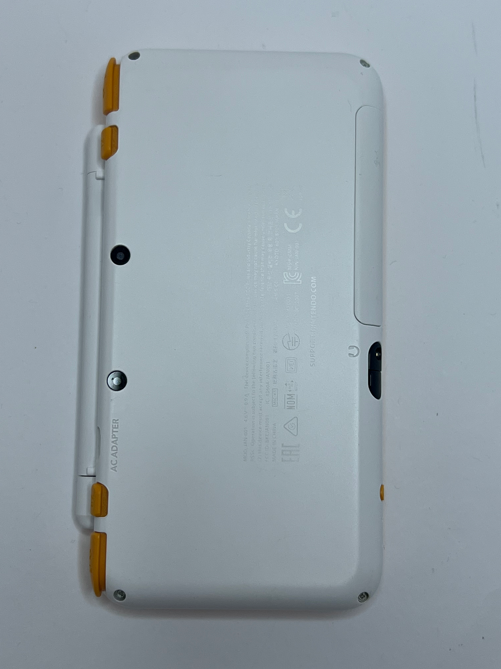 Nintendo New 2DS XL Konsole in weiß orange in OVP mit 128GB, Pokemon Bank, Poke Mover & vielen Extras
