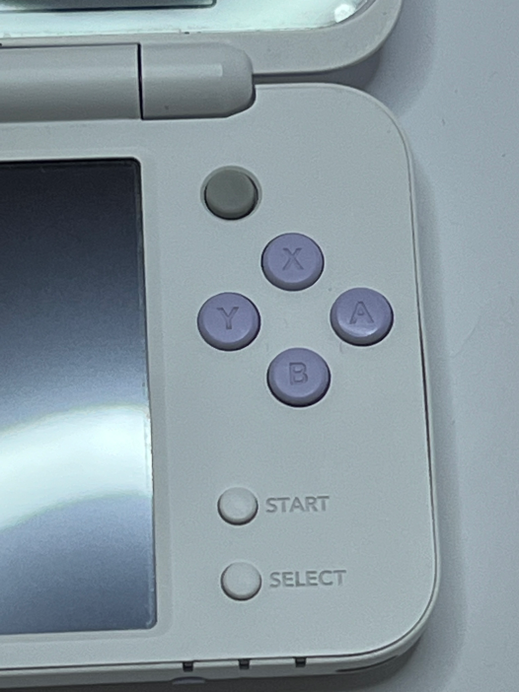 Nintendo New 2DS XL Konsole in weiß lavendel lila mit 128GB, Pokemon Bank, Poke Mover & vielen Extras
