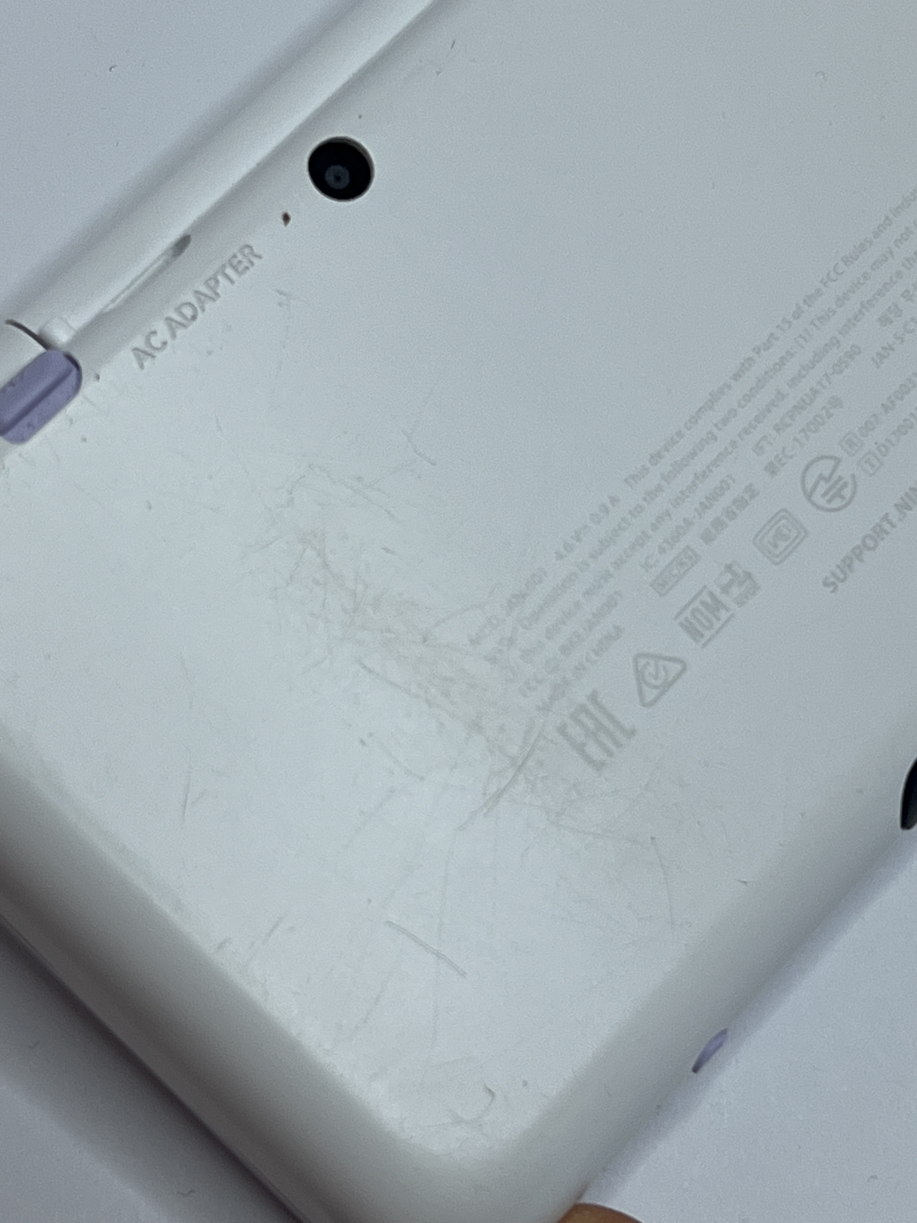 Nintendo New 2DS XL Konsole in weiß lavendel lila mit 128GB, Pokemon Bank, Poke Mover & vielen Extras