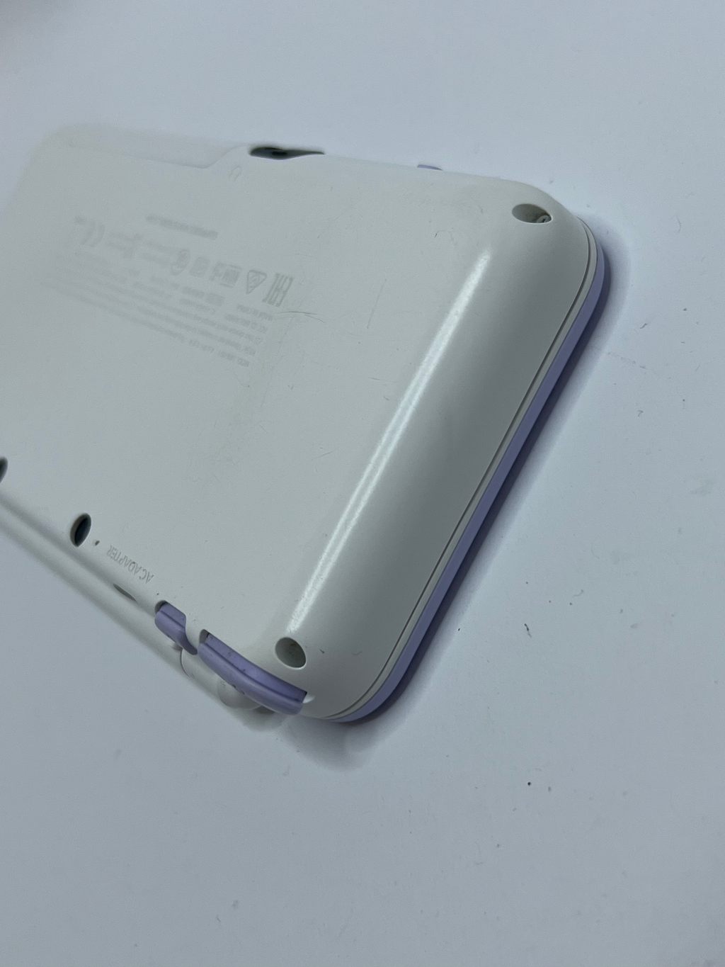 Nintendo New 2DS XL Konsole in weiß lavendel lila mit 128GB, Pokemon Bank, Poke Mover & vielen Extras