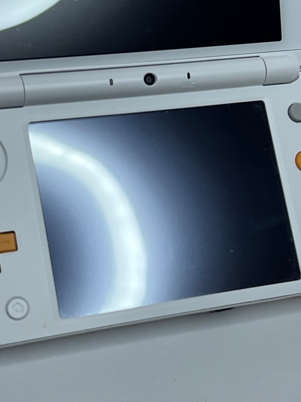 Nintendo New 2DS XL Konsole in weiß orange mit 128GB, Pokemon Bank, Poke Mover & vielen Extras