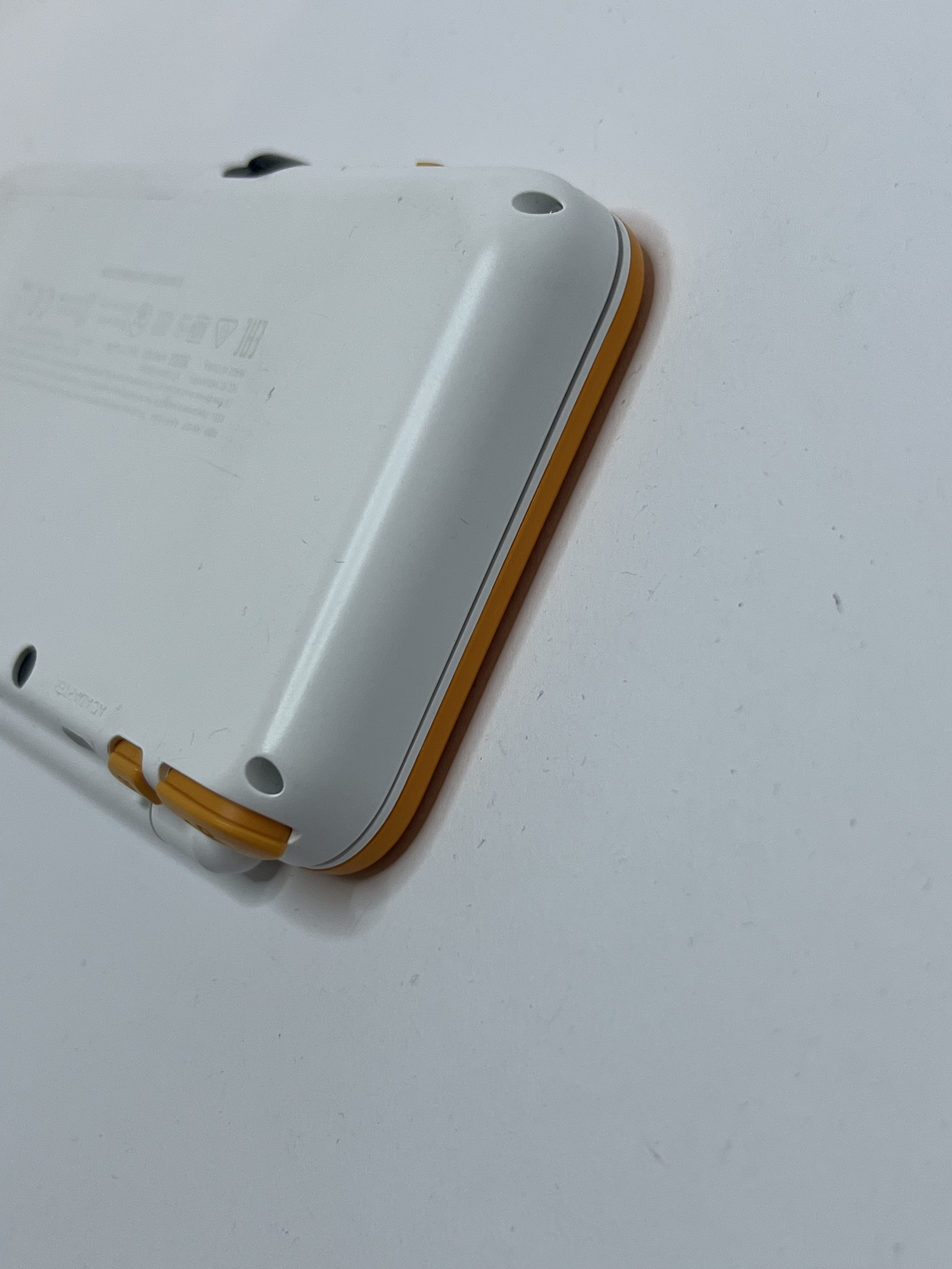 Nintendo New 2DS XL Konsole in weiß orange mit 128GB, Pokemon Bank, Poke Mover & vielen Extras