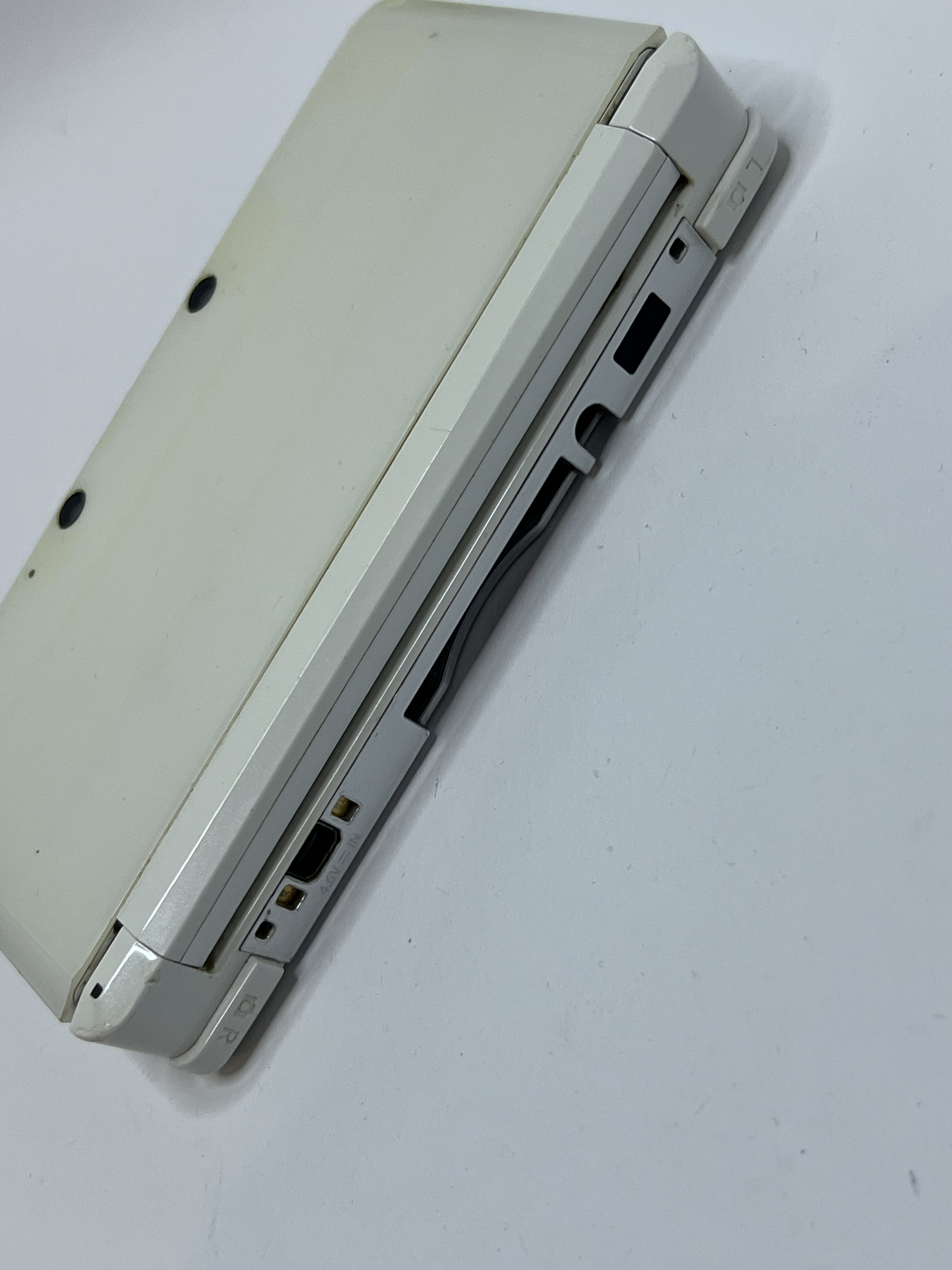 Nintendo 3DS Konsole perl weiß mit 128GB, Pokemon Bank, Poke Mover & vielen Extras