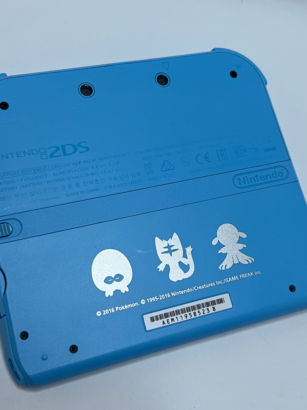 Nintendo 2DS Konsole Pokemon Mond Edition mit 128GB, Pokemon Bank, Poke Mover & vielen Extras