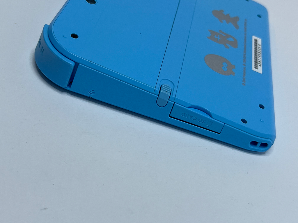 Nintendo 2DS Konsole Pokemon Mond Edition mit 128GB, Pokemon Bank, Poke Mover & vielen Extras