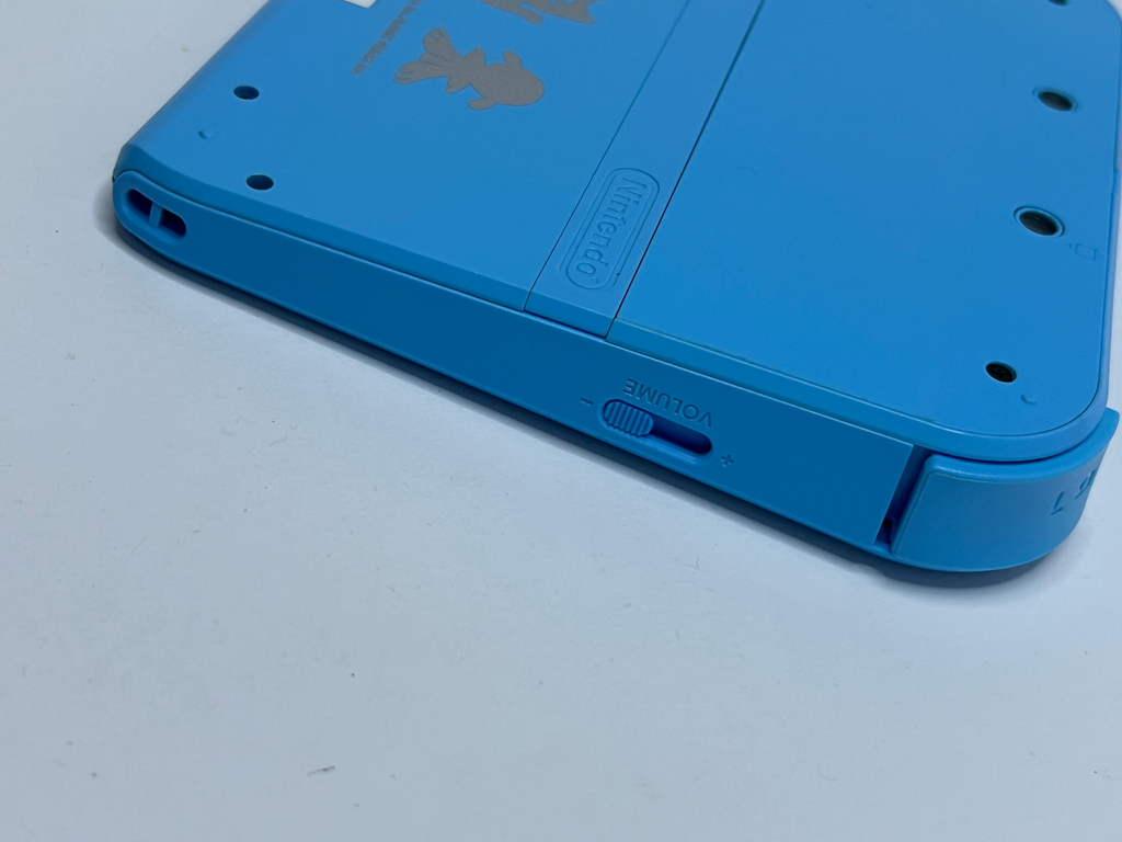 Nintendo 2DS Konsole Pokemon Mond Edition mit 128GB, Pokemon Bank, Poke Mover & vielen Extras