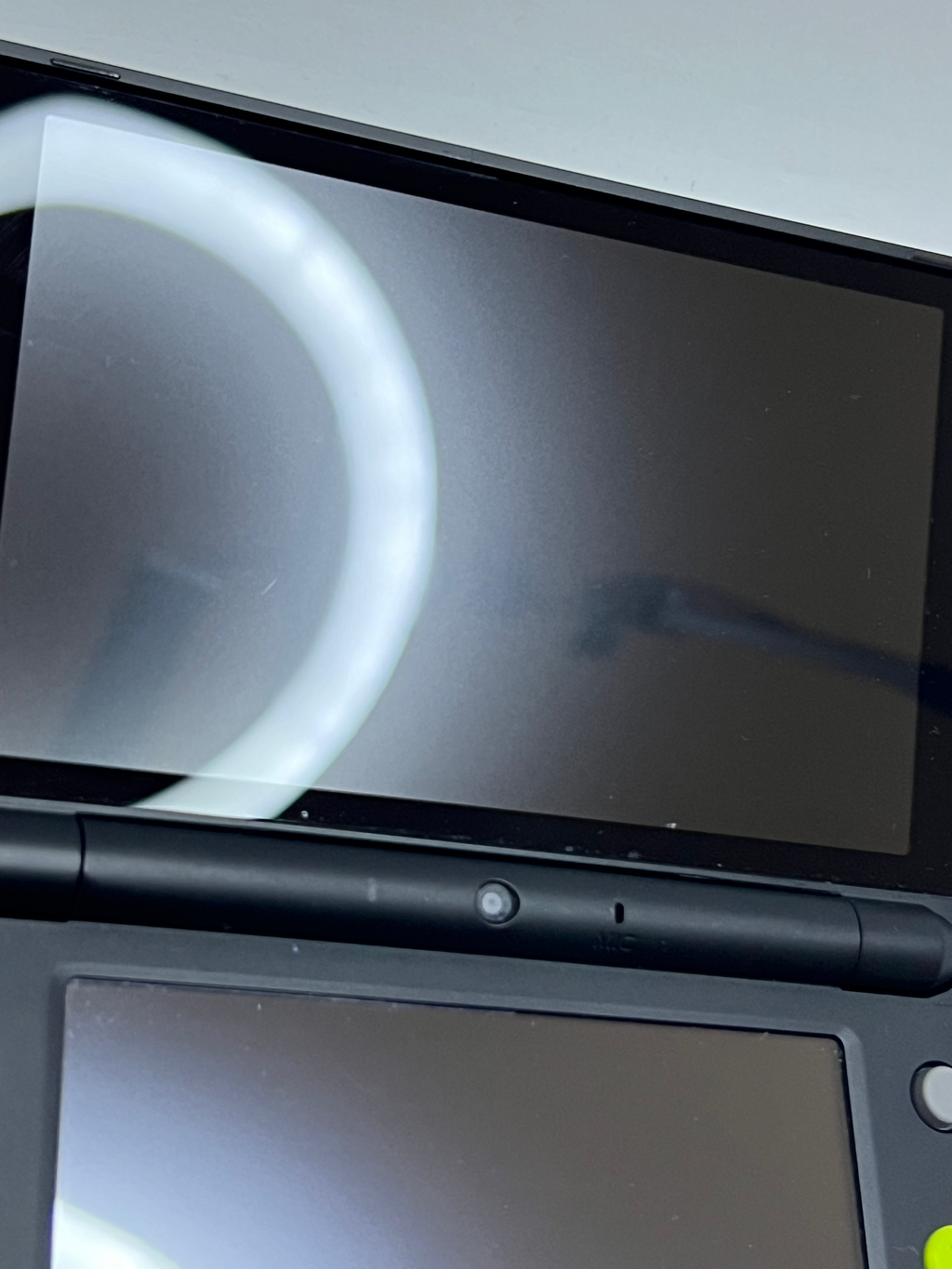 Nintendo New 2DS XL Konsole in neon grün in OVP mit 128GB, Pokemon Bank, Poke Mover & vielen Extras
