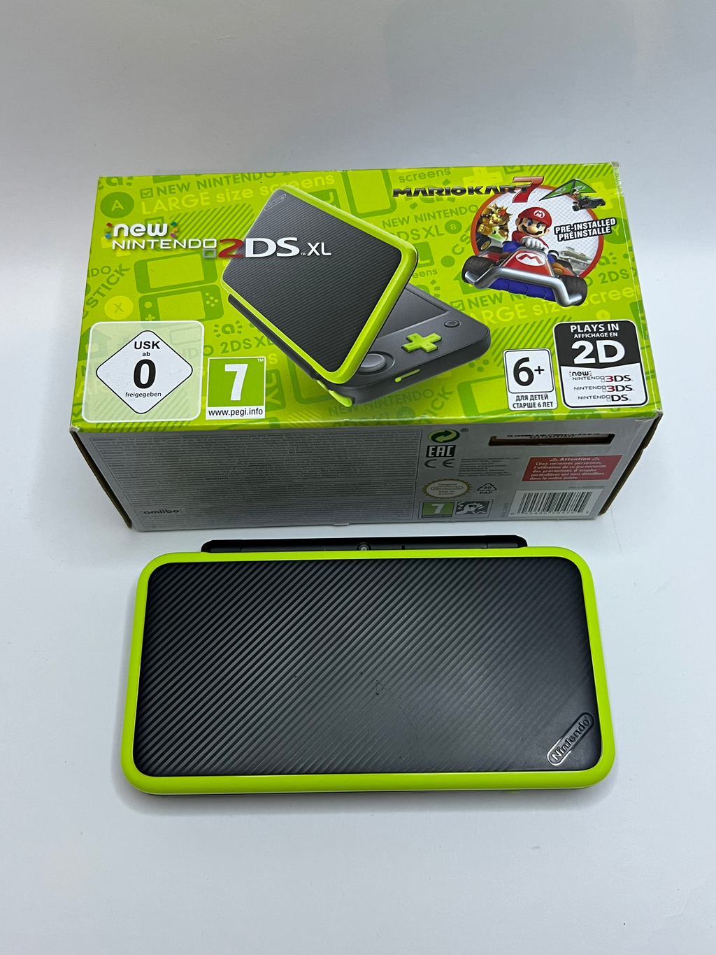 Nintendo New 2DS XL Konsole in neon grün in OVP mit 128GB, Pokemon Bank, Poke Mover & vielen Extras